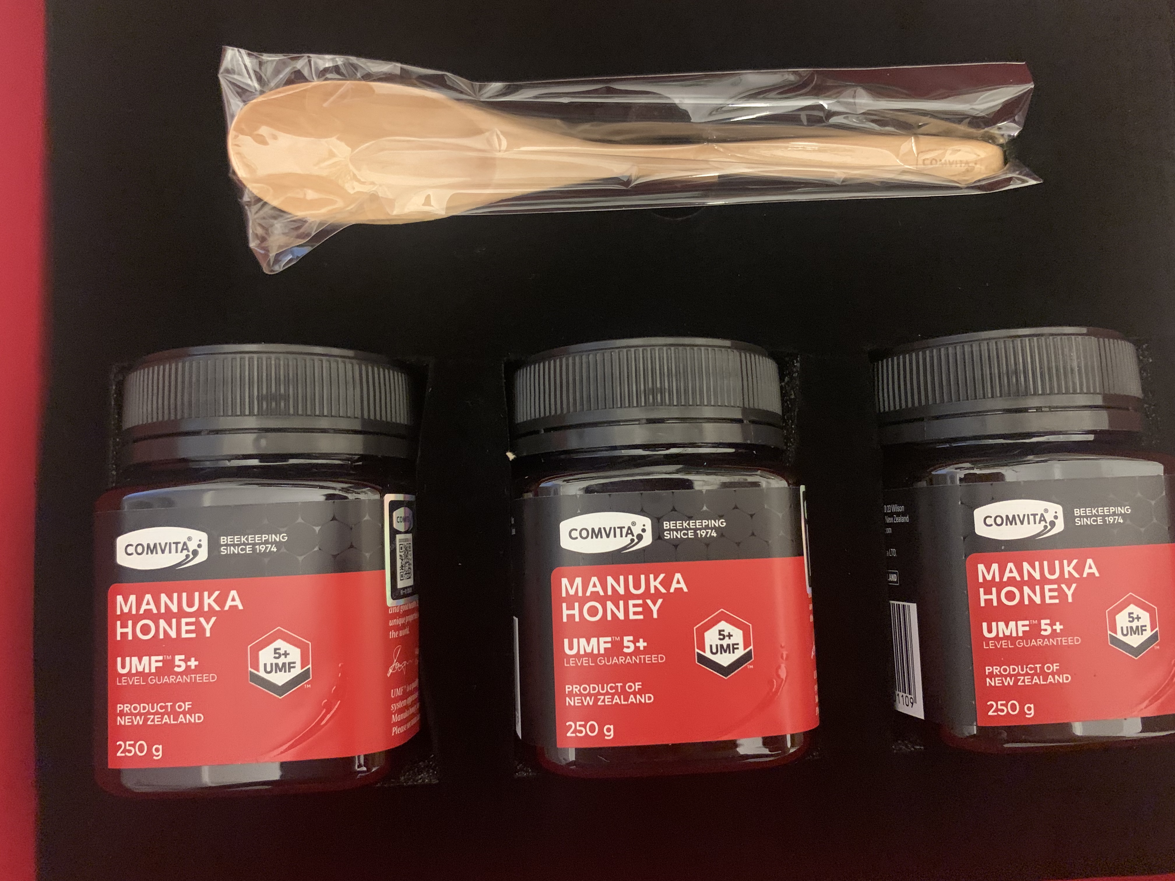 康维他（Comvita）麦卢卡蜂蜜礼盒装UMF5+250g*3瓶 新西兰进口 送长辈父母节日礼物 实拍图