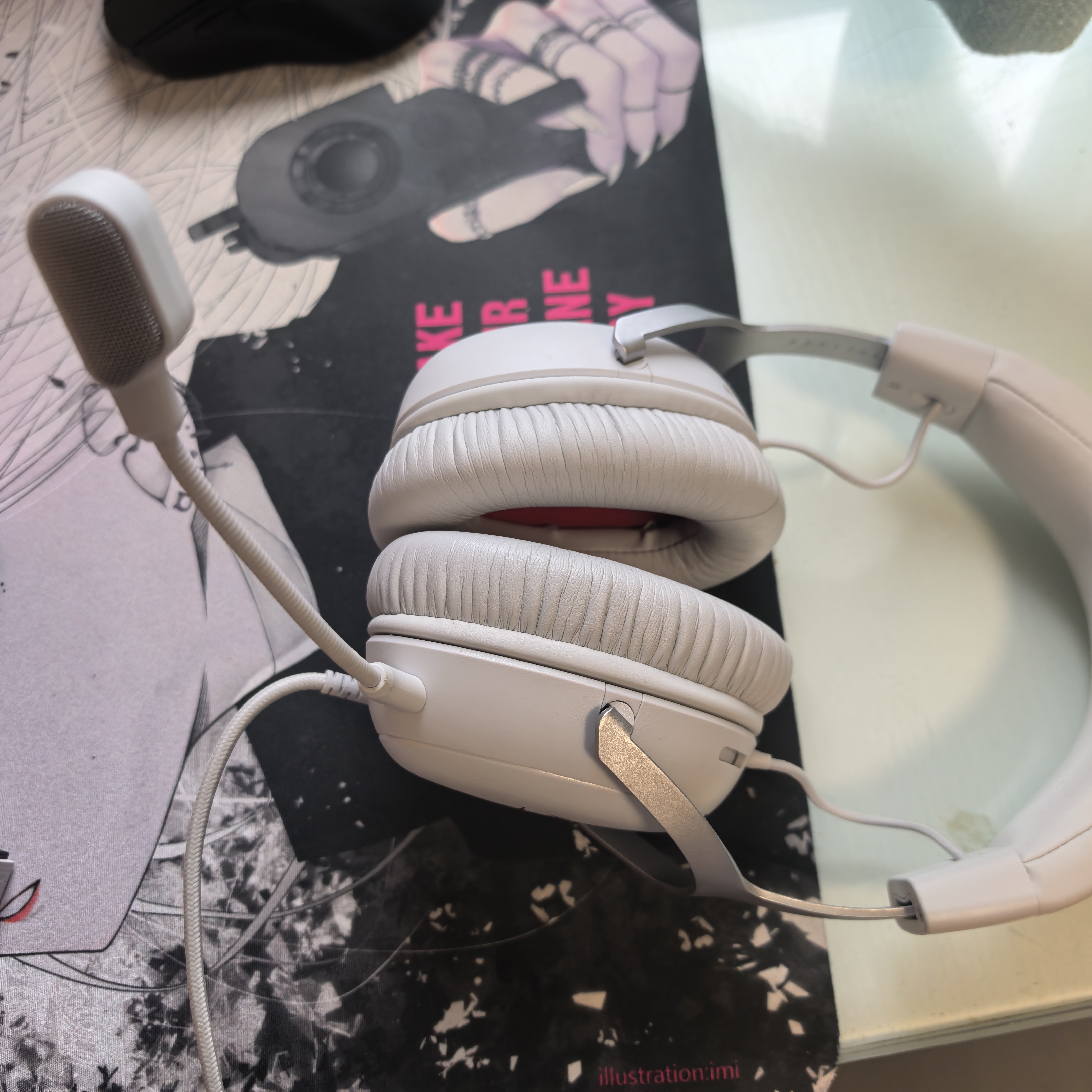 极度未知（HYPERX）Cloud Ⅲ飓风3有线 烈焰灰 DTS音效53mm驱动单元电竞头戴式游戏耳机 适配三角洲行动 实拍图