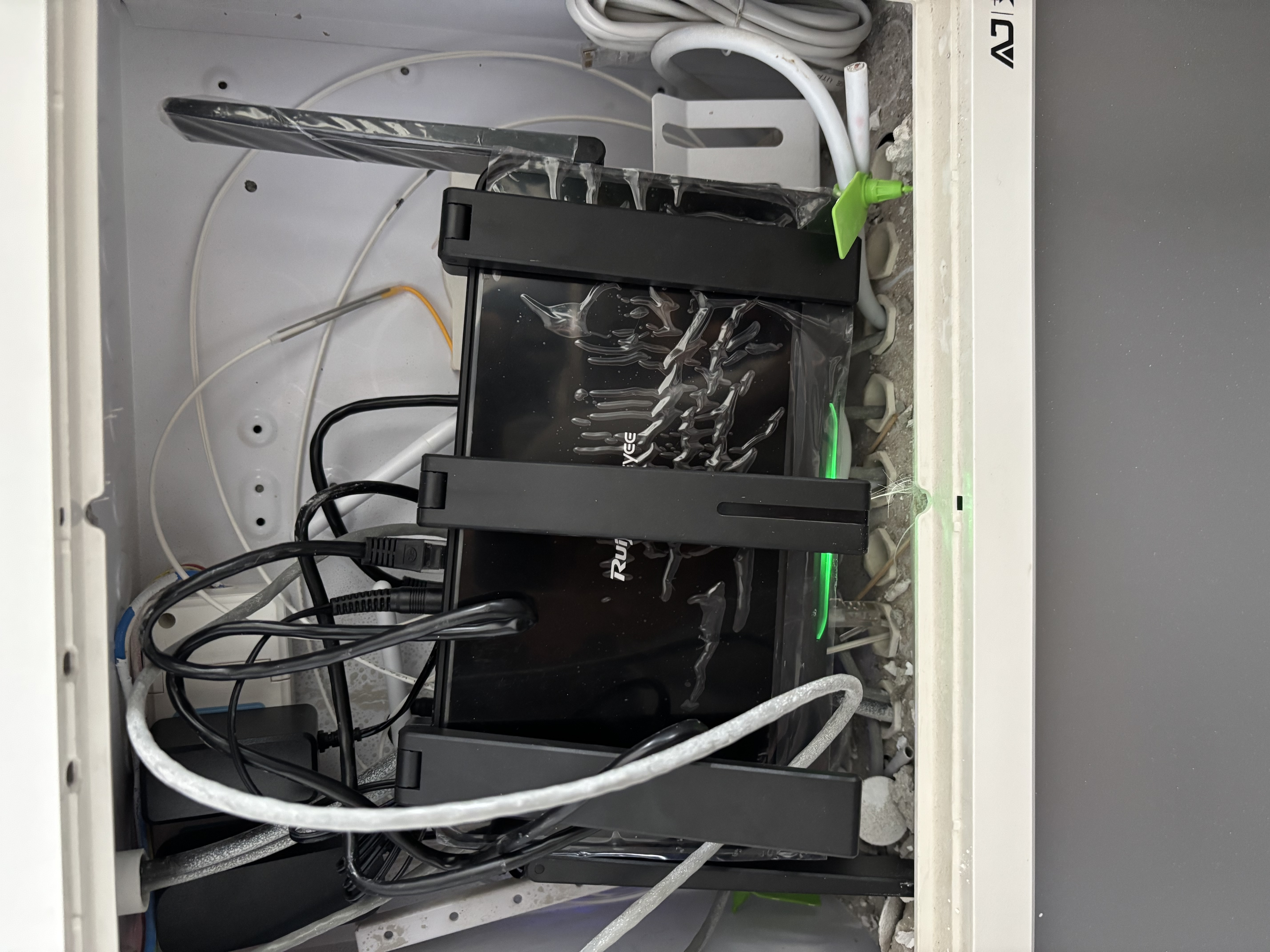 锐捷WiFi7家用路由器2.5G 千兆双频5100M 游戏加速 160M频宽 电竞路由 迅猛龙 睿易RG-EW5100BE PRO 实拍图