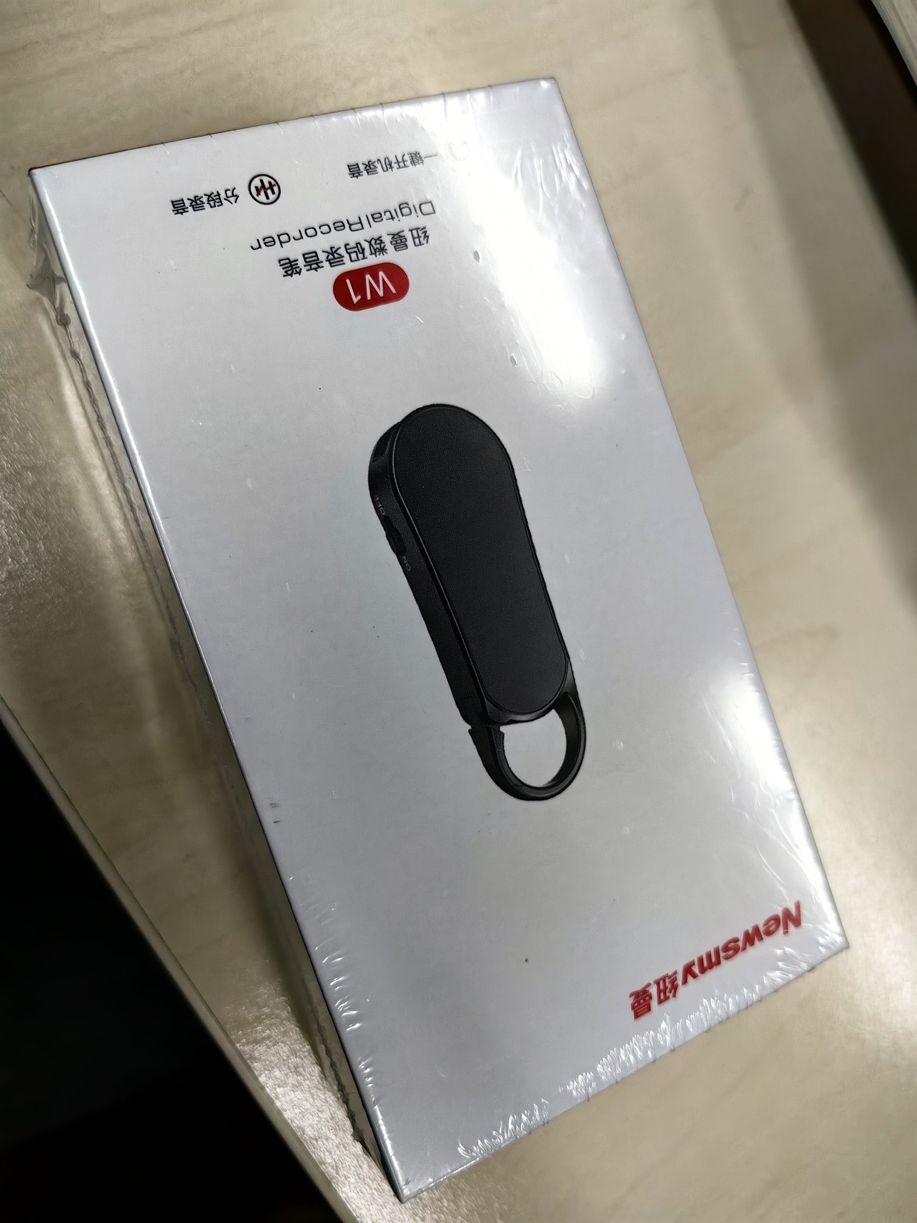 纽曼高清录音笔W1 8G一键录音 超大电量录音豆 专业律师便携远距降噪录音器学习培训会议可连手机 实拍图