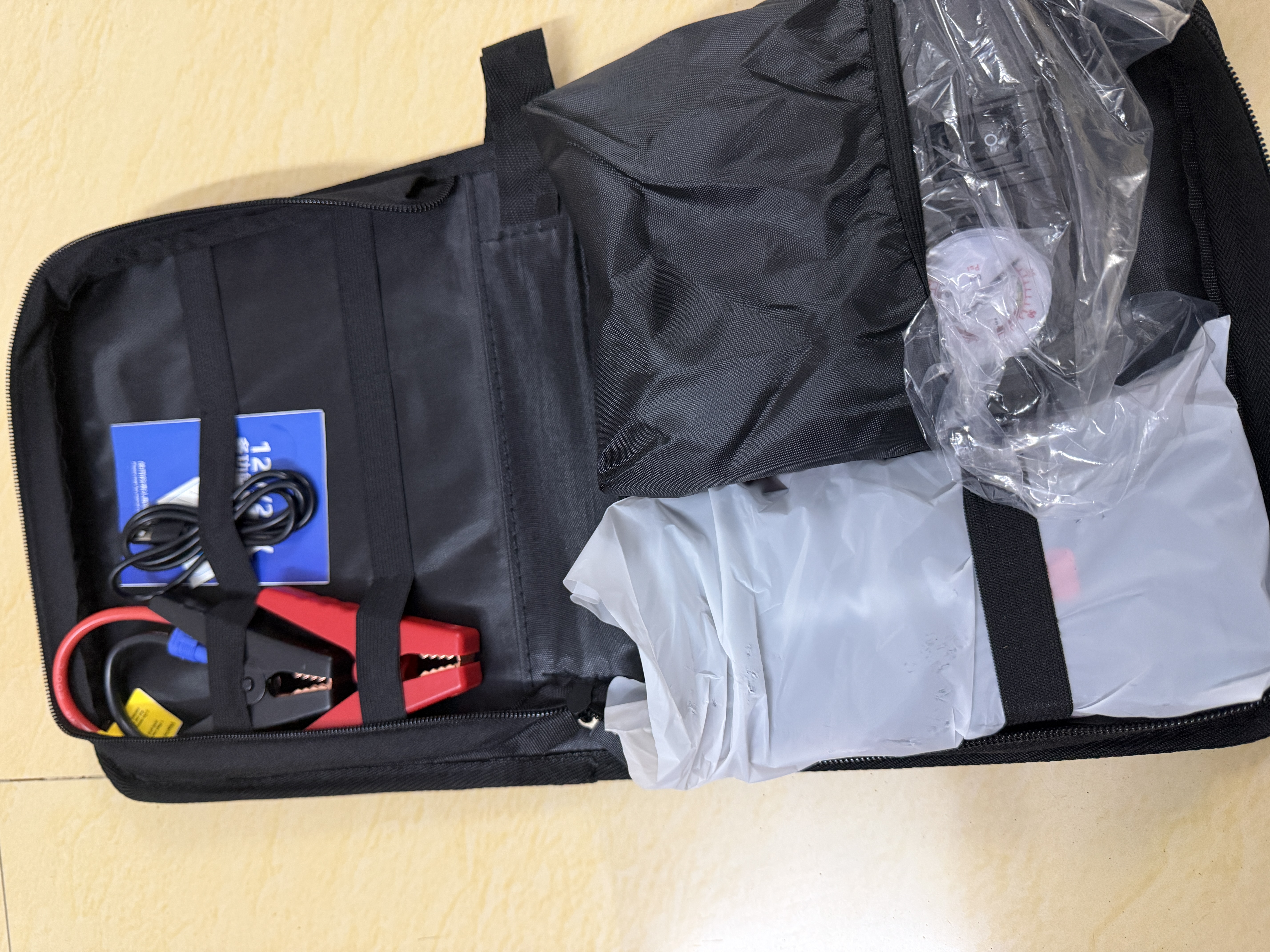 氙明电器【3C认证】汽车应急启动电源搭电充气一体机12v搭电宝强启车载电瓶打气泵打火神器户外移动电源M10 实拍图