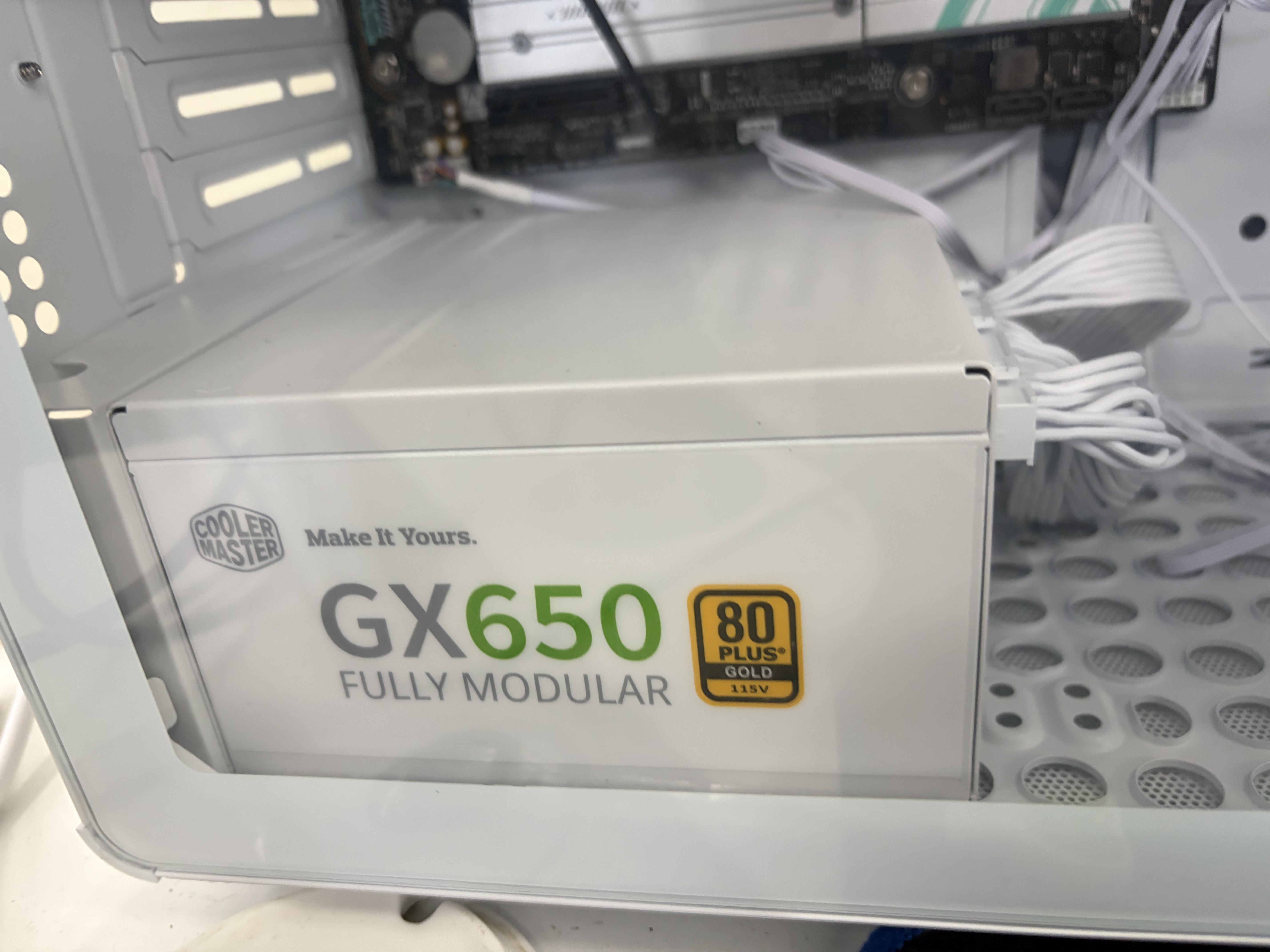 酷冷至尊（CoolerMaster）Qube酷方340 白色 MATX电脑机箱/双向自由放置/钢玻侧板/洞洞板创意机箱/预装风扇/240水冷位 实拍图