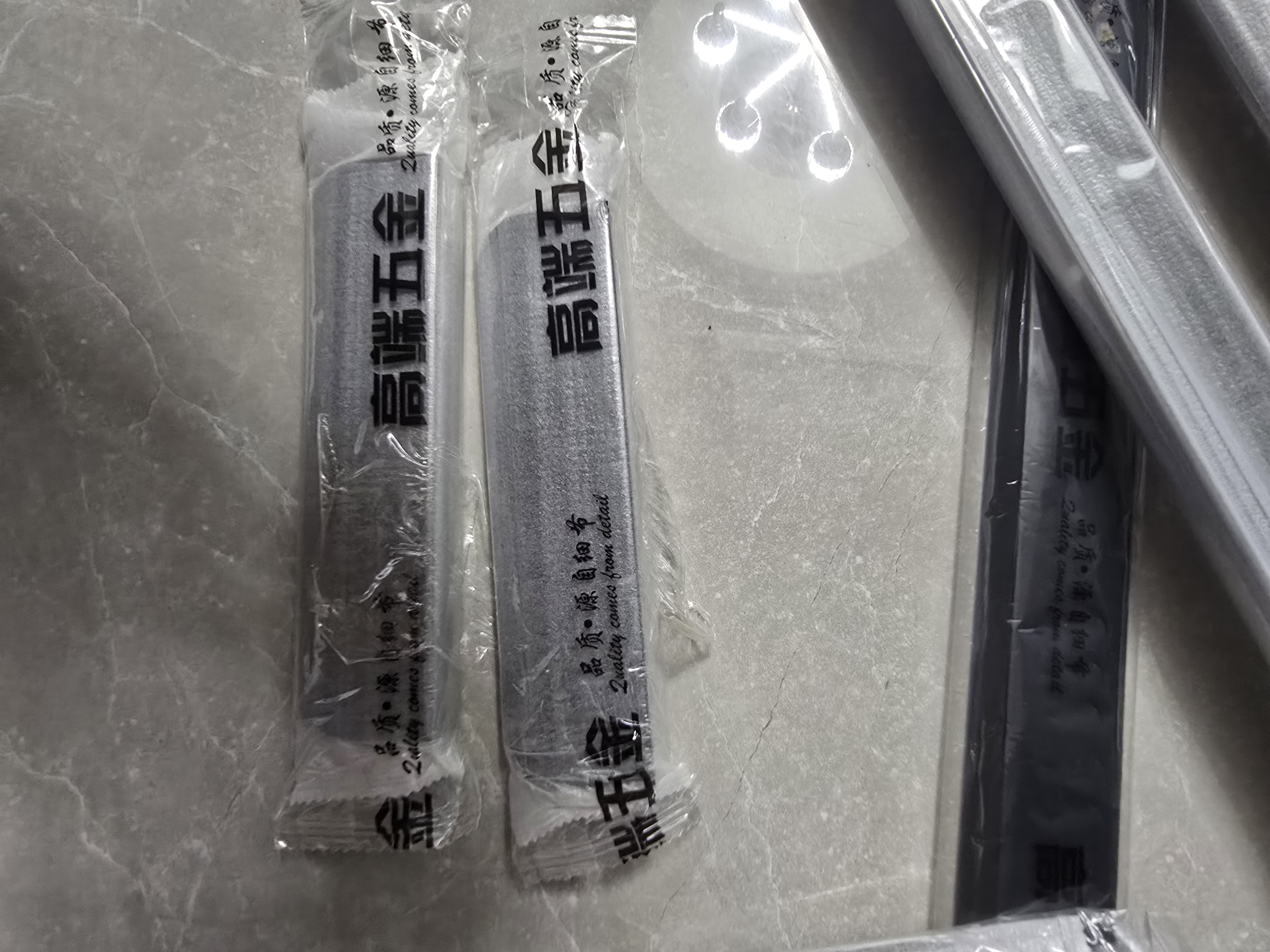 卡西朗衣柜隐形拉手黑色现代简约衣橱柜门极简金色抽屉奶油风长把手定制 升级款圆弧-哑黑色 总长-150MM【升级1.2加厚】 实拍图