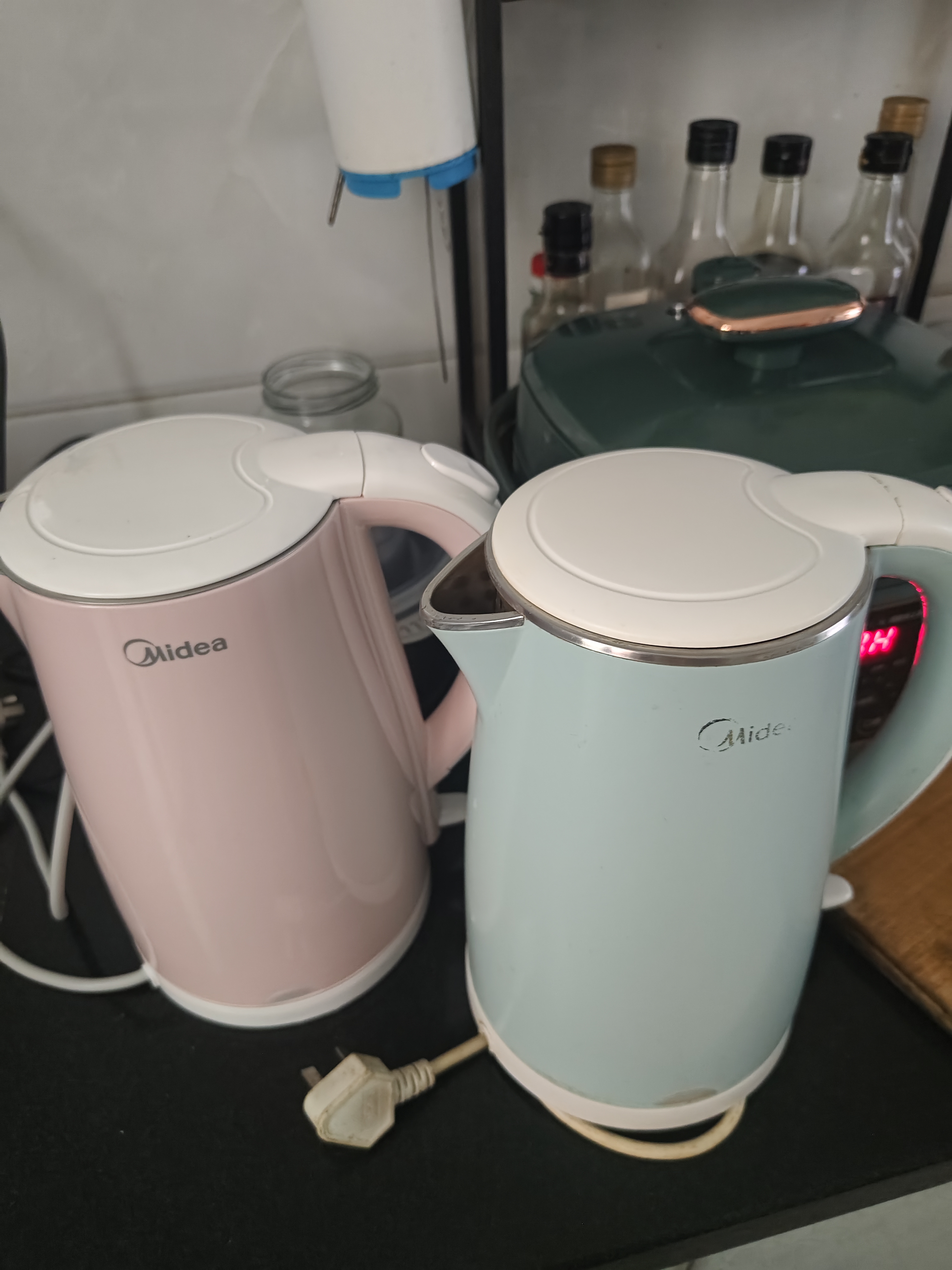 美的（Midea）电热水壶0涂层烧水壶母婴级316L不锈钢内胆 1500W自动断电1.7L容量泡茶MK-HJ1705-PRO 实拍图