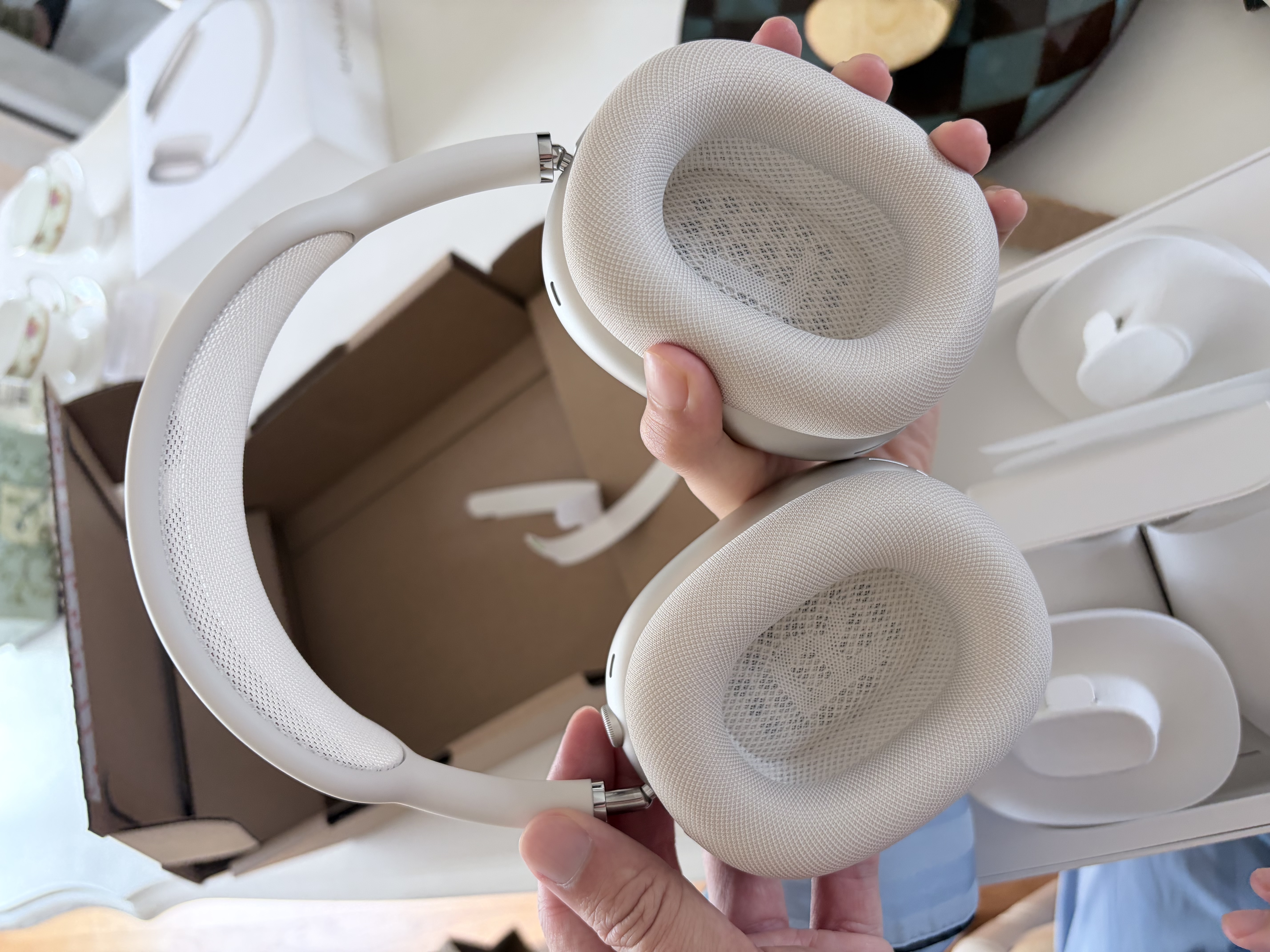Apple/苹果 AirPods Max 2 星光色（2026款）搭载H2芯片 头戴式 无线蓝牙耳机 支持主动降噪 实拍图