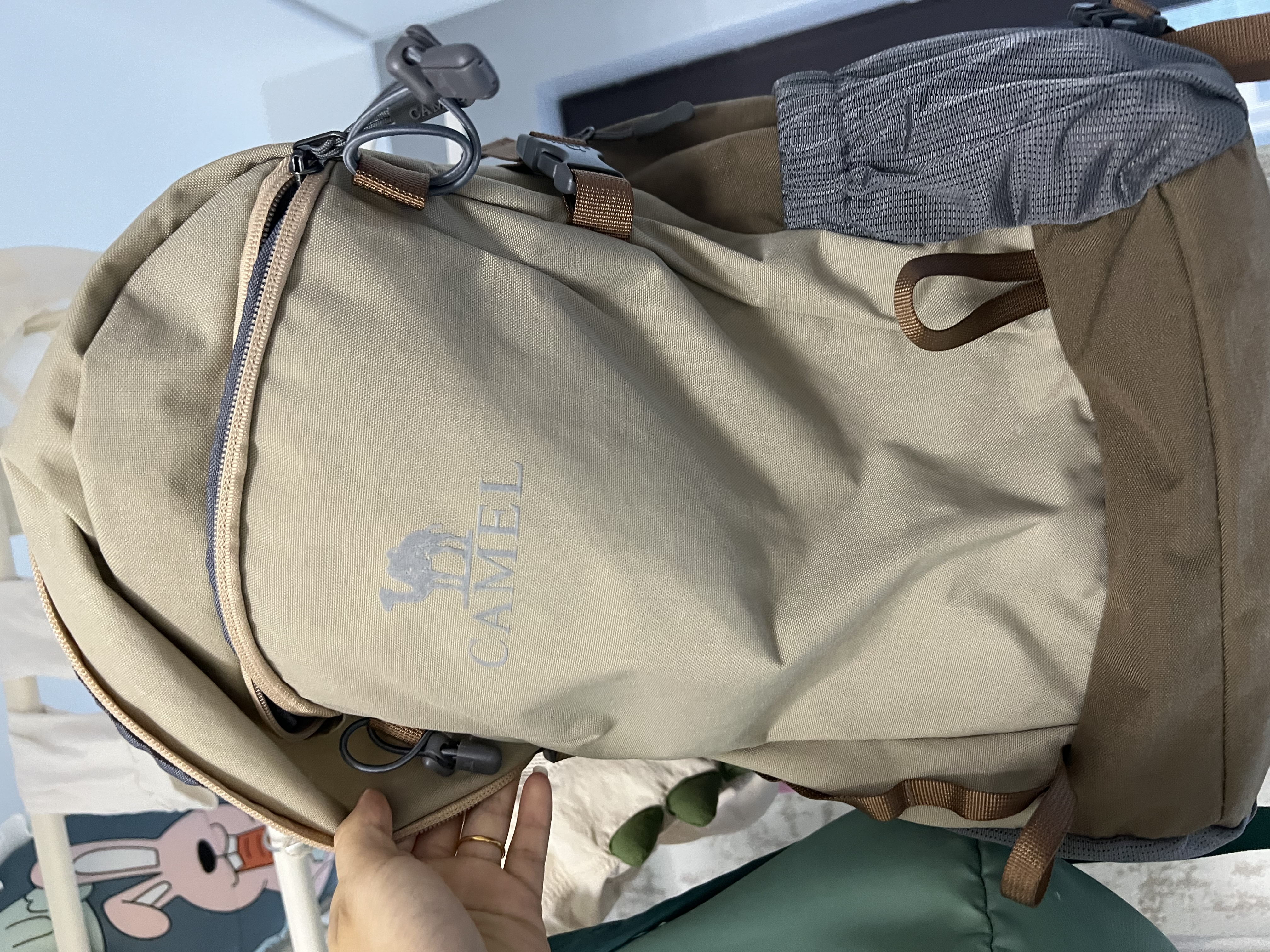 骆驼（CAMEL）【云影】双肩包背男防泼水旅行包轻量书包学生户外徒步登山包 实拍图