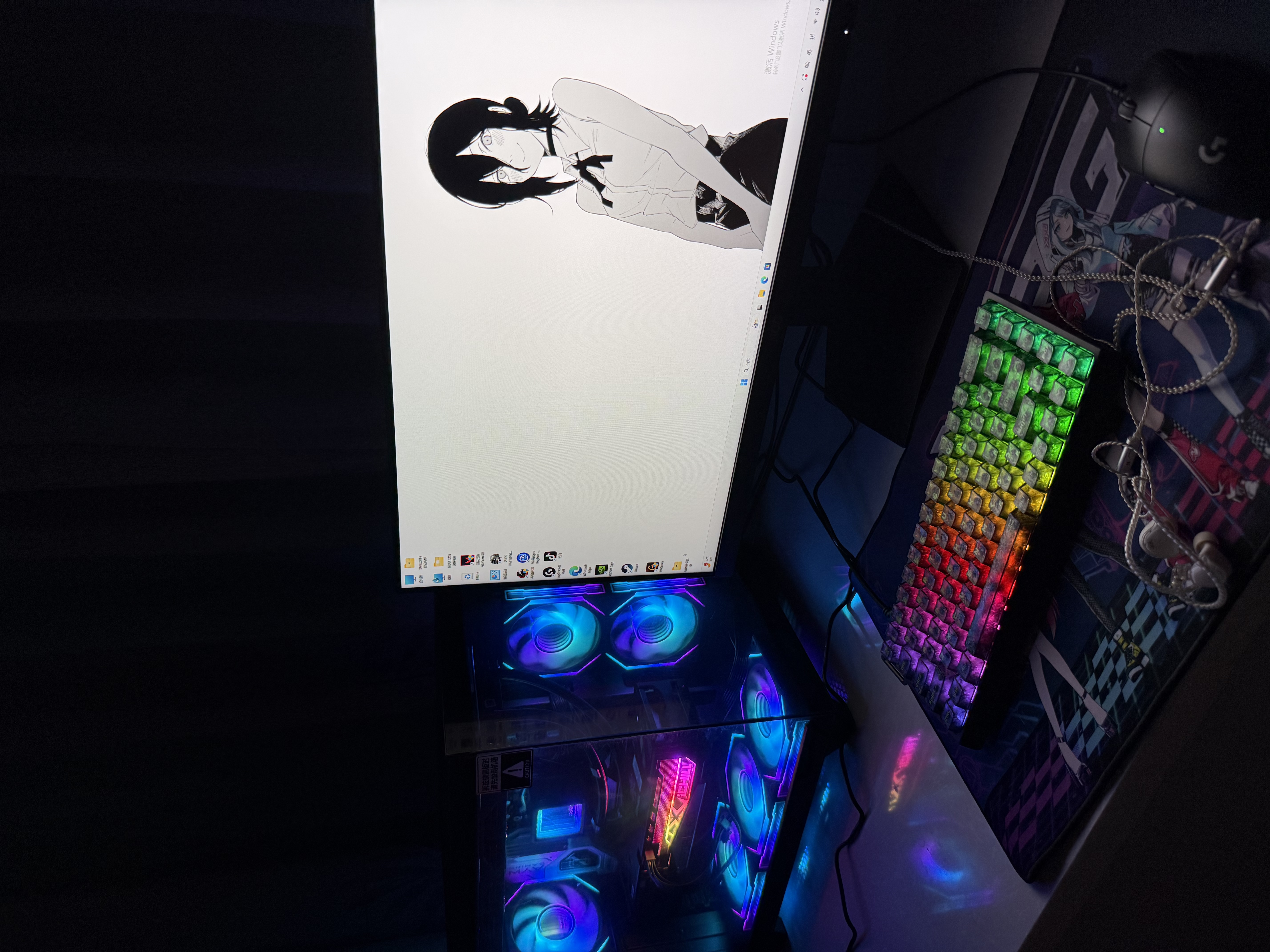 美加狮MAD 68 V2 客制化68键电竞磁轴游戏键盘 有线连接FPS游戏低延迟 8K回报率 冰碳黑 雪曜轴 双灯位 实拍图