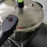 爱仕达（ASD）高压锅压力锅304不锈钢安全六保险防爆炖锅煮锅 燃气明火电磁适用 24cm  带蒸格款4-8人适用 实拍图