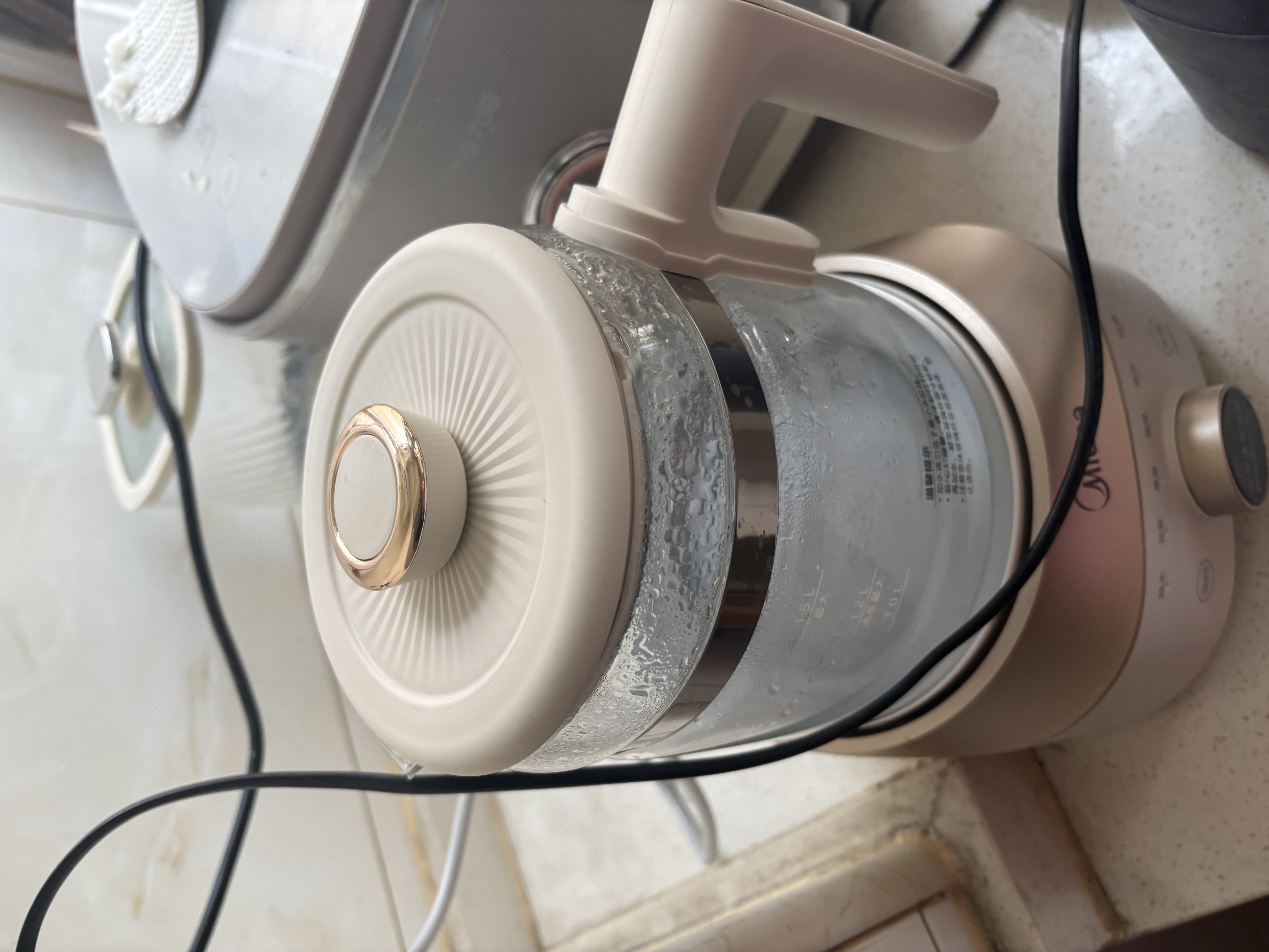 美的（Midea）全玻璃养生壶全自动烧水壶母婴恒温电热水壶花茶壶全包裹护底防碎1.5L MK-YS15B201 实拍图