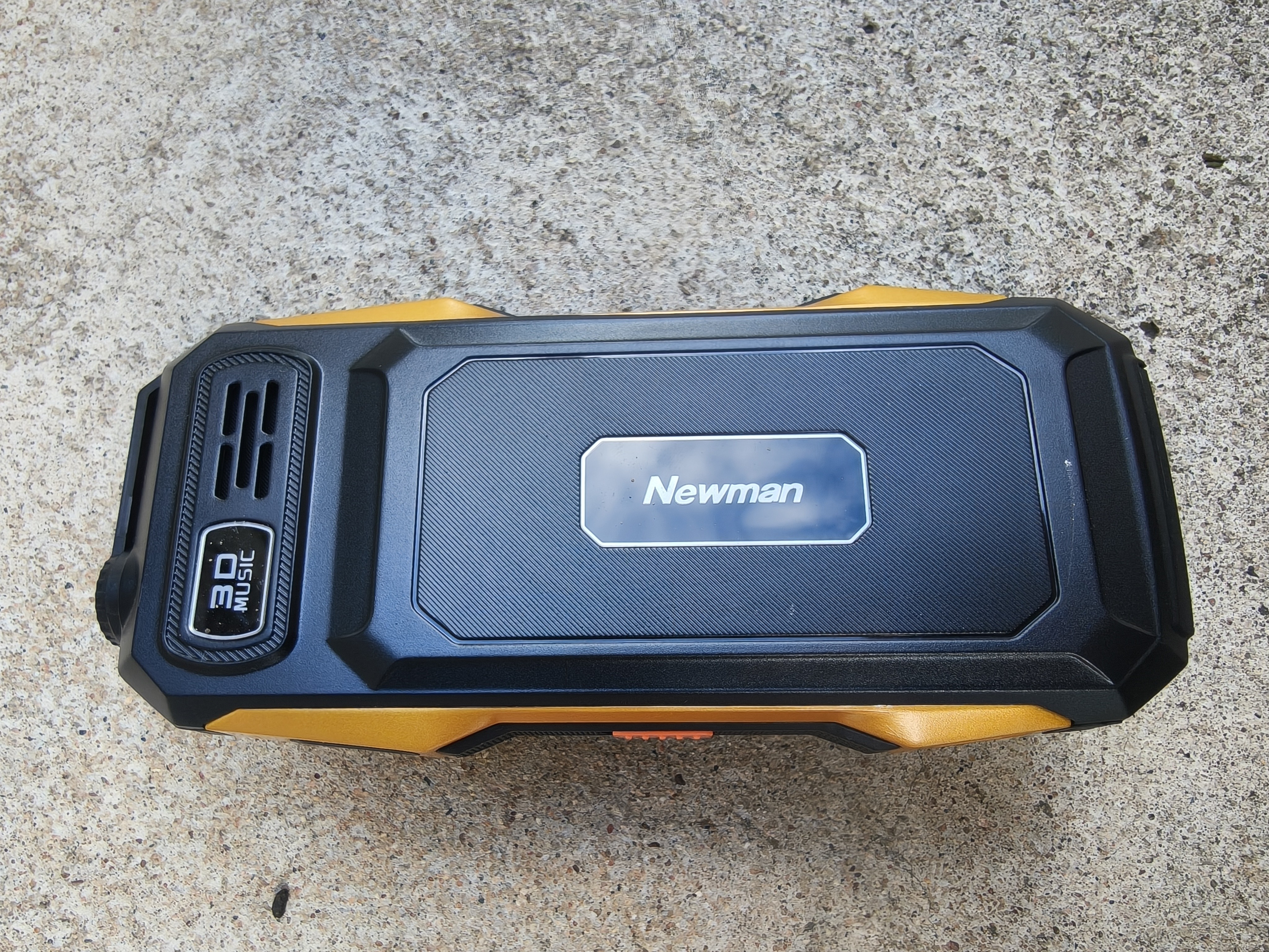 纽曼（Newman）N99三防老人手机4G全网通双卡双待大电池超长待机大字大声大按键老年人手机 备用功能机黑色 实拍图