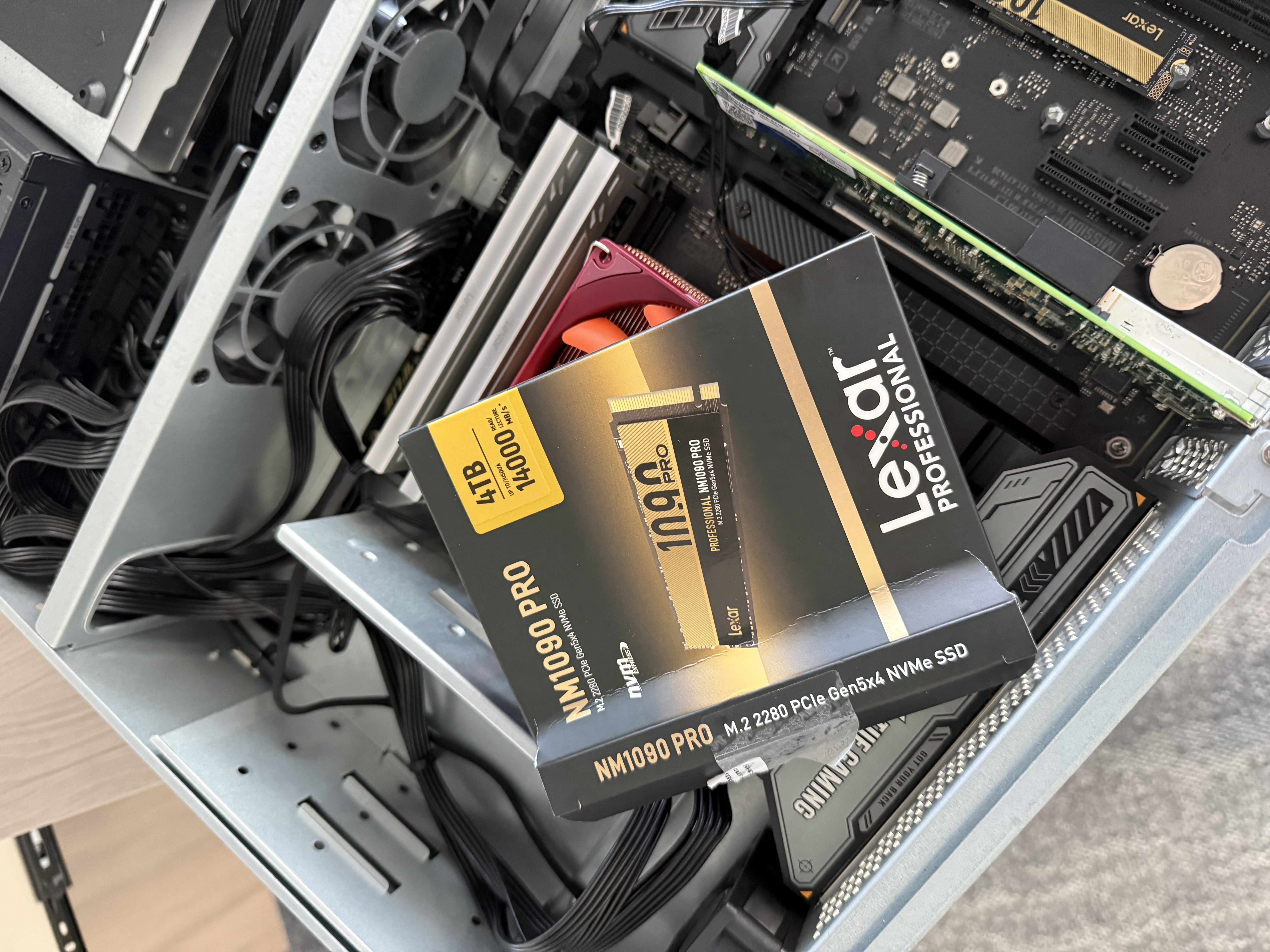 雷克沙（Lexar）NM1090 PRO 4TB SSD固态硬盘 M.2接口(NVMe协议) PCIe 5.0x4 高速14000MB/s传输 实拍图