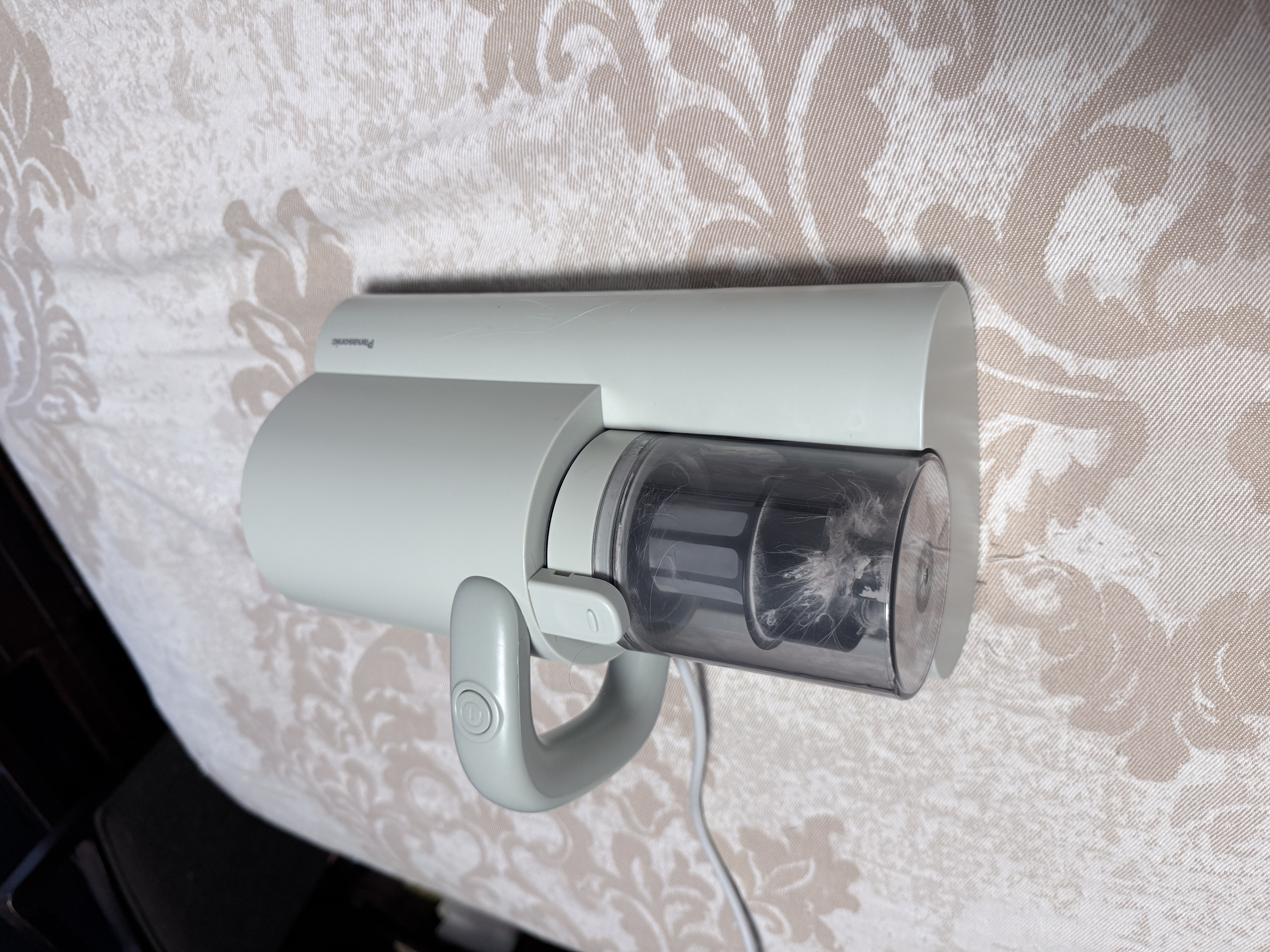 松下（Panasonic）【清洁神器】除螨仪床上高温杀菌吸尘器三合一大吸力床宝吸猫毛除螨虫紫外线杀菌热烘除湿MC-DC5G 实拍图