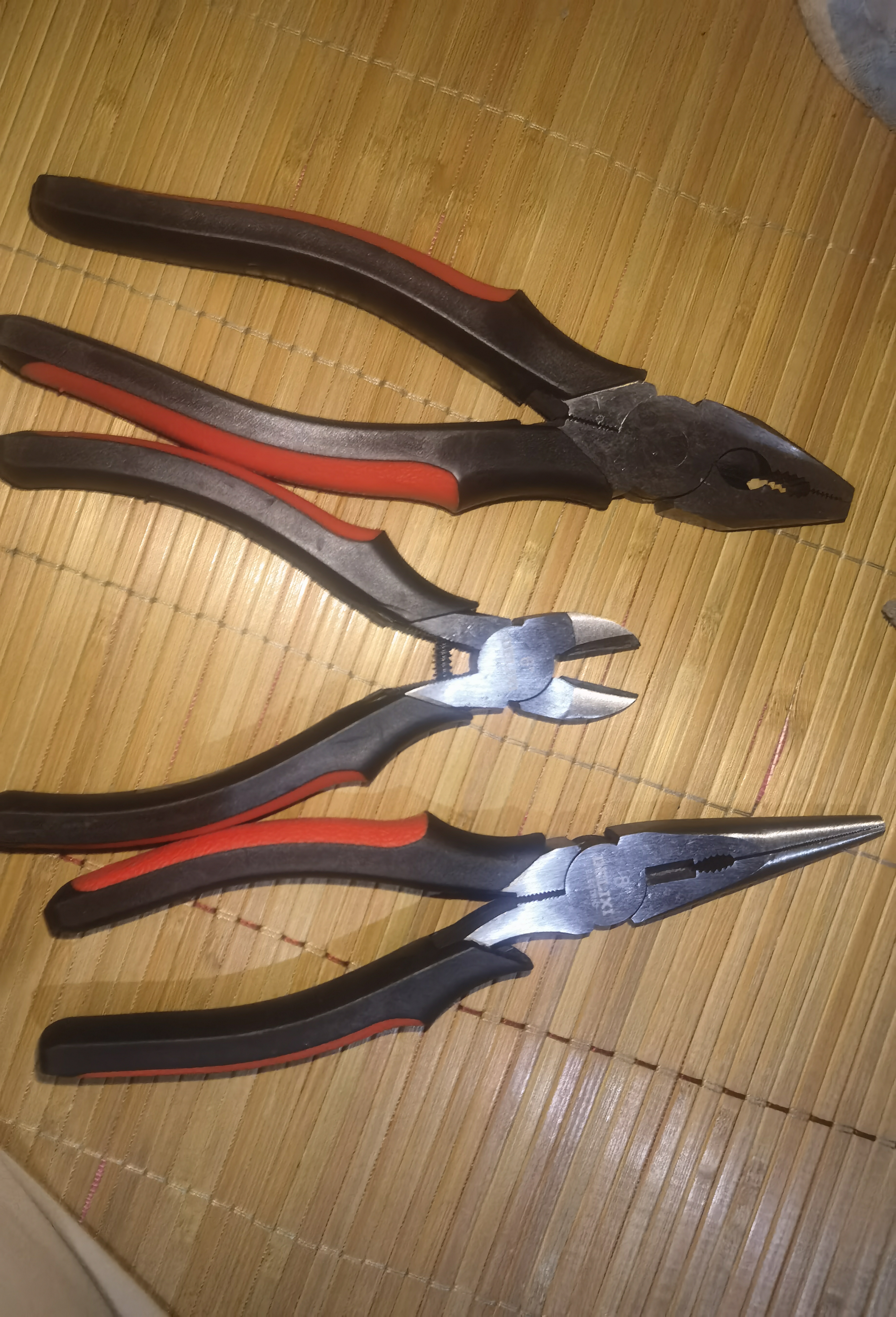 德力西电气（DELIXI ELECTRIC） 老虎钳工业级钳子多功能钢丝钳斜口钳尖嘴钳电工专用剥线钳 【精工款】家用三件套 实拍图