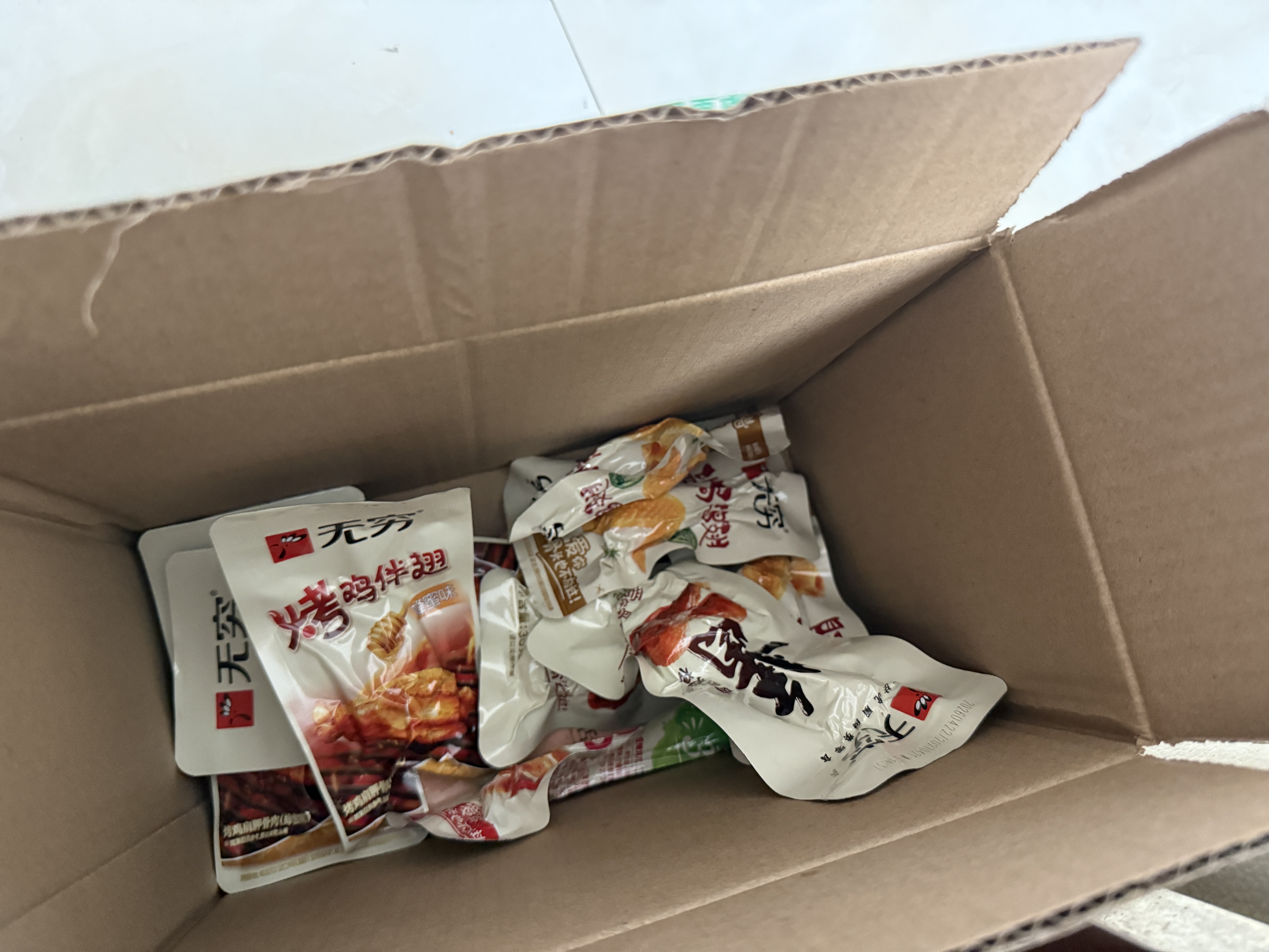 无穷爱辣鸡爪 100g土鸡爪耐啃女生休闲食品广东特产小零食年货送礼 实拍图