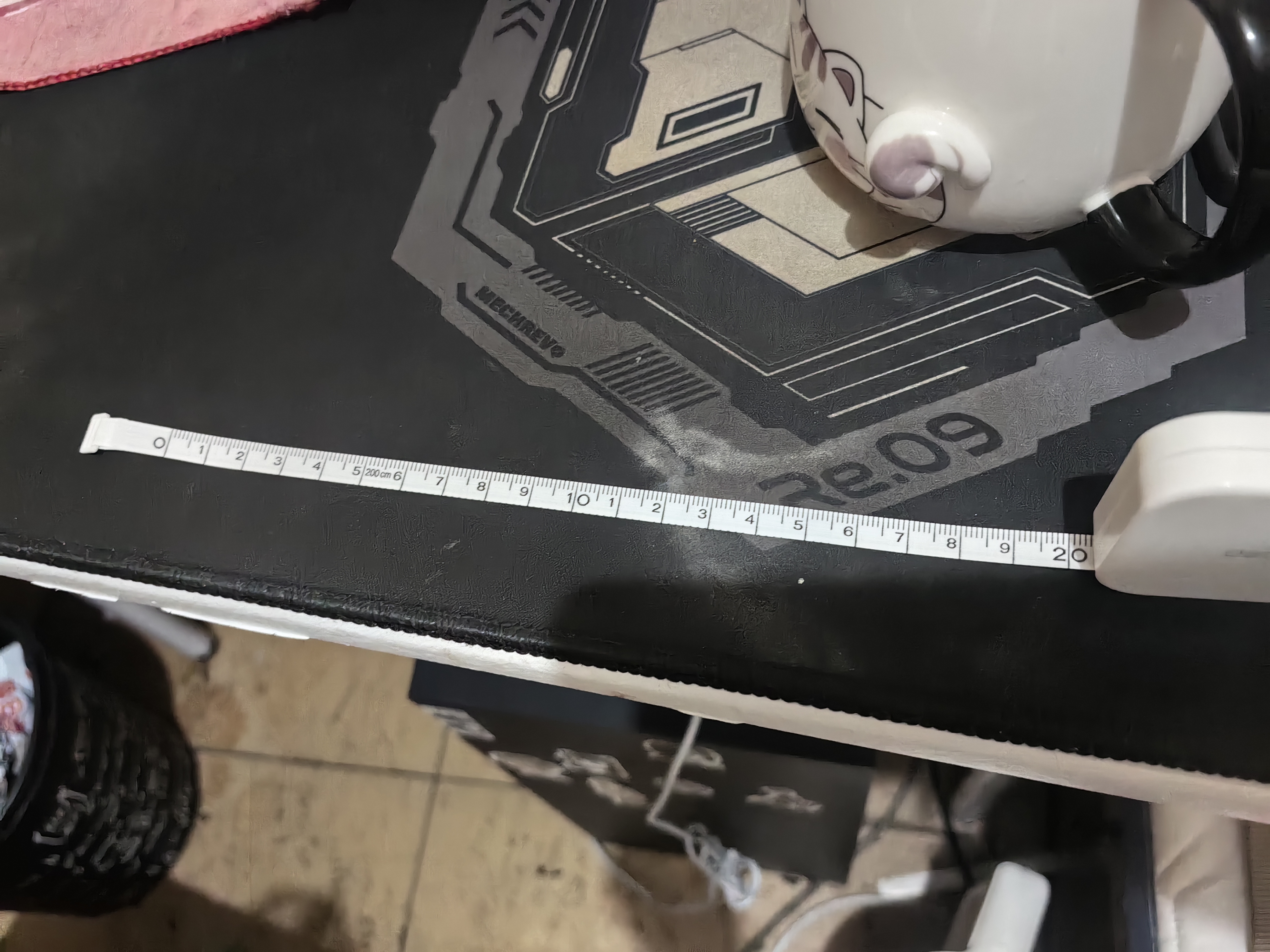 得力(deli)迷你皮卷尺 2米卷尺测量三围身高 随身尺迷你皮尺 自动卡位 白 79652 实拍图