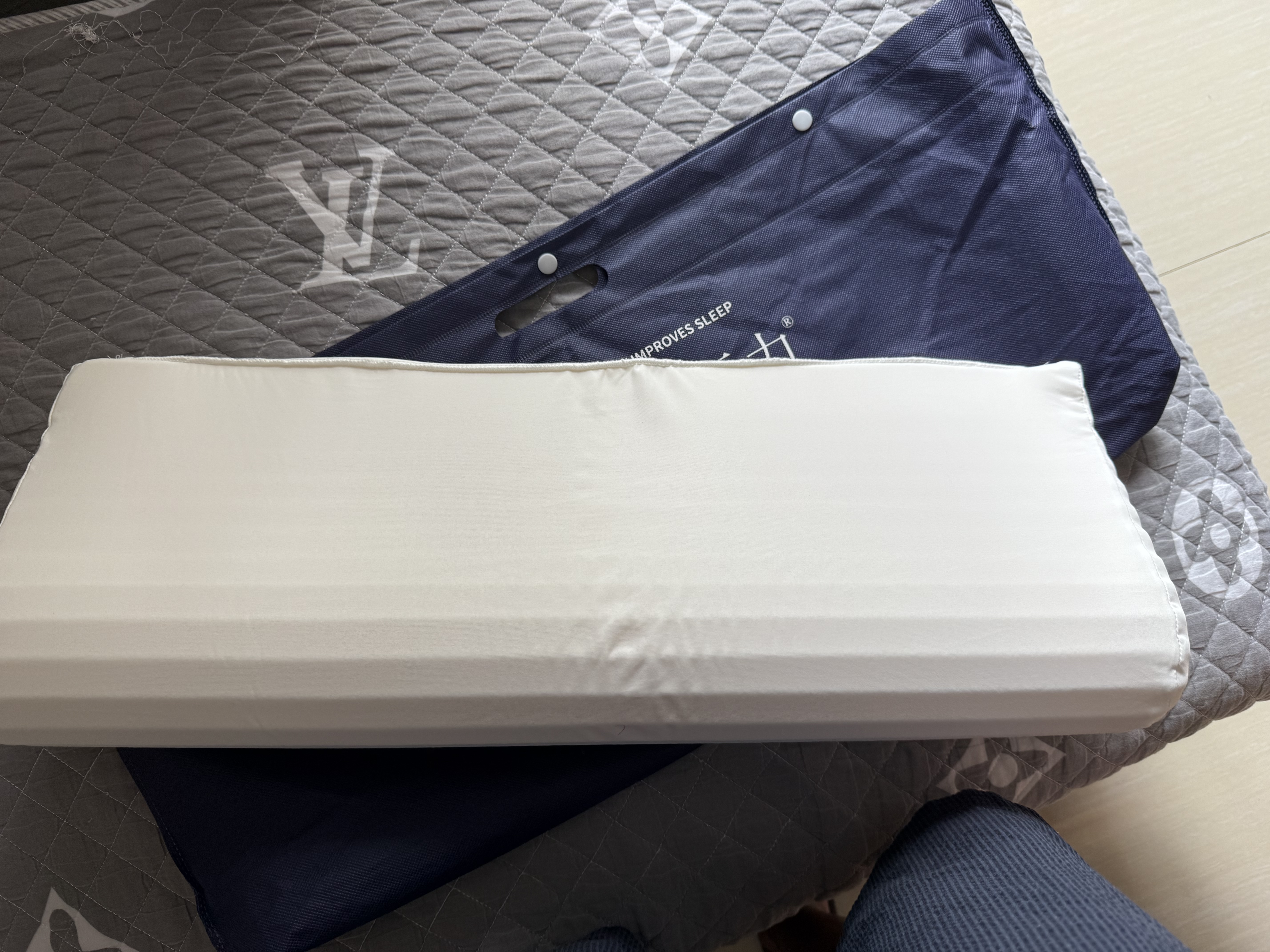 诺伊曼 NOYOKE颈椎枕护颈睡眠专用高低枕长枕仰睡水滴柱慢回弹记忆绵枕【高10】 实拍图