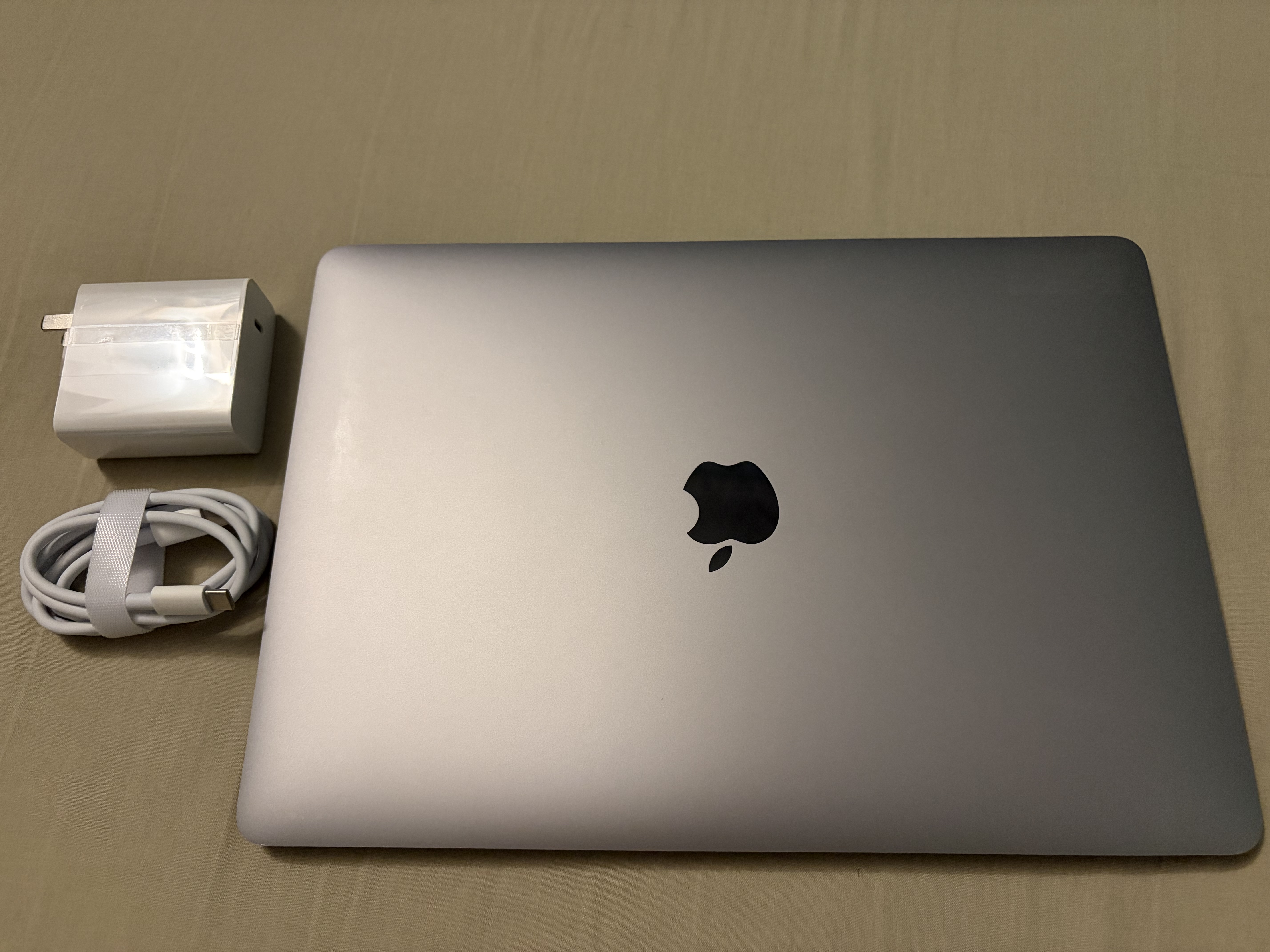 苹果Apple戴尔戴睿宏碁华硕华为惠普火影机械革命联想ThinkPad外星人荣耀LG二手笔记本电脑 LG 实拍图