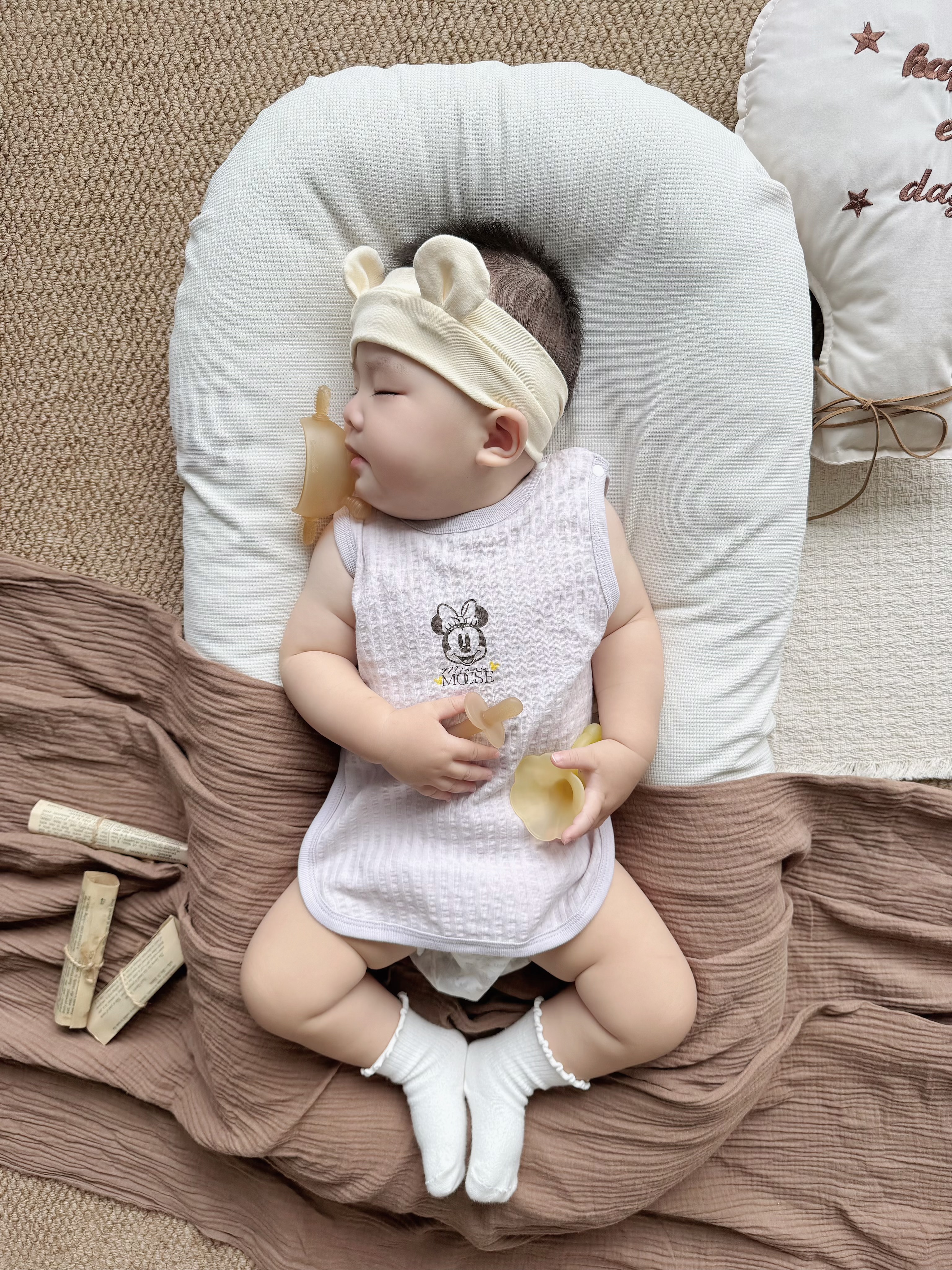 马博士婴儿牙胶小喇叭防吃手小月龄硅胶咬磨牙棒宝宝玩具蘑菇牙胶3件套 实拍图