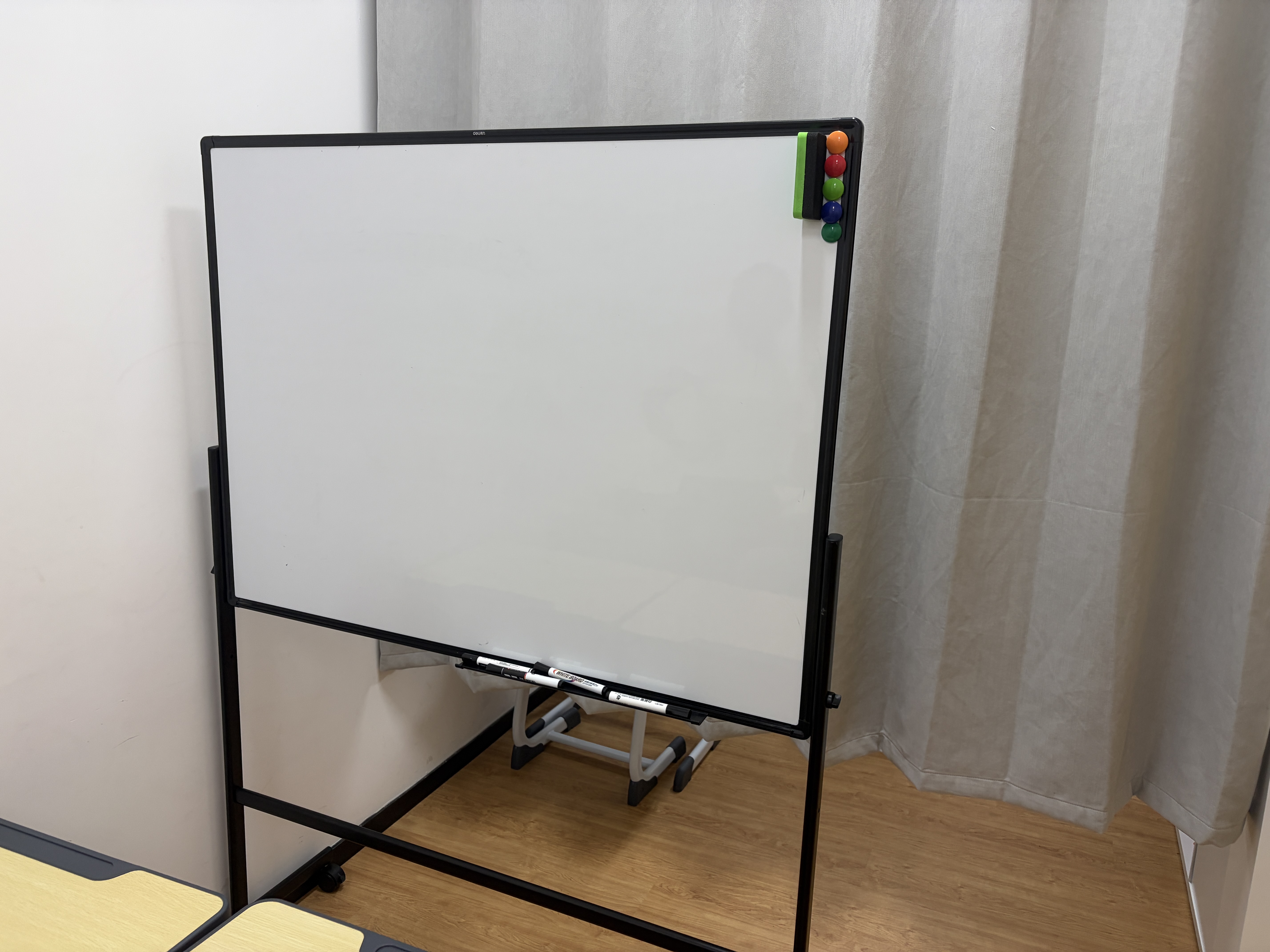 得力120*90cm支架白板 白板写字板书写稳固移动升降教学辅导办公会议磁性黑板家庭33725【销冠系列】 实拍图