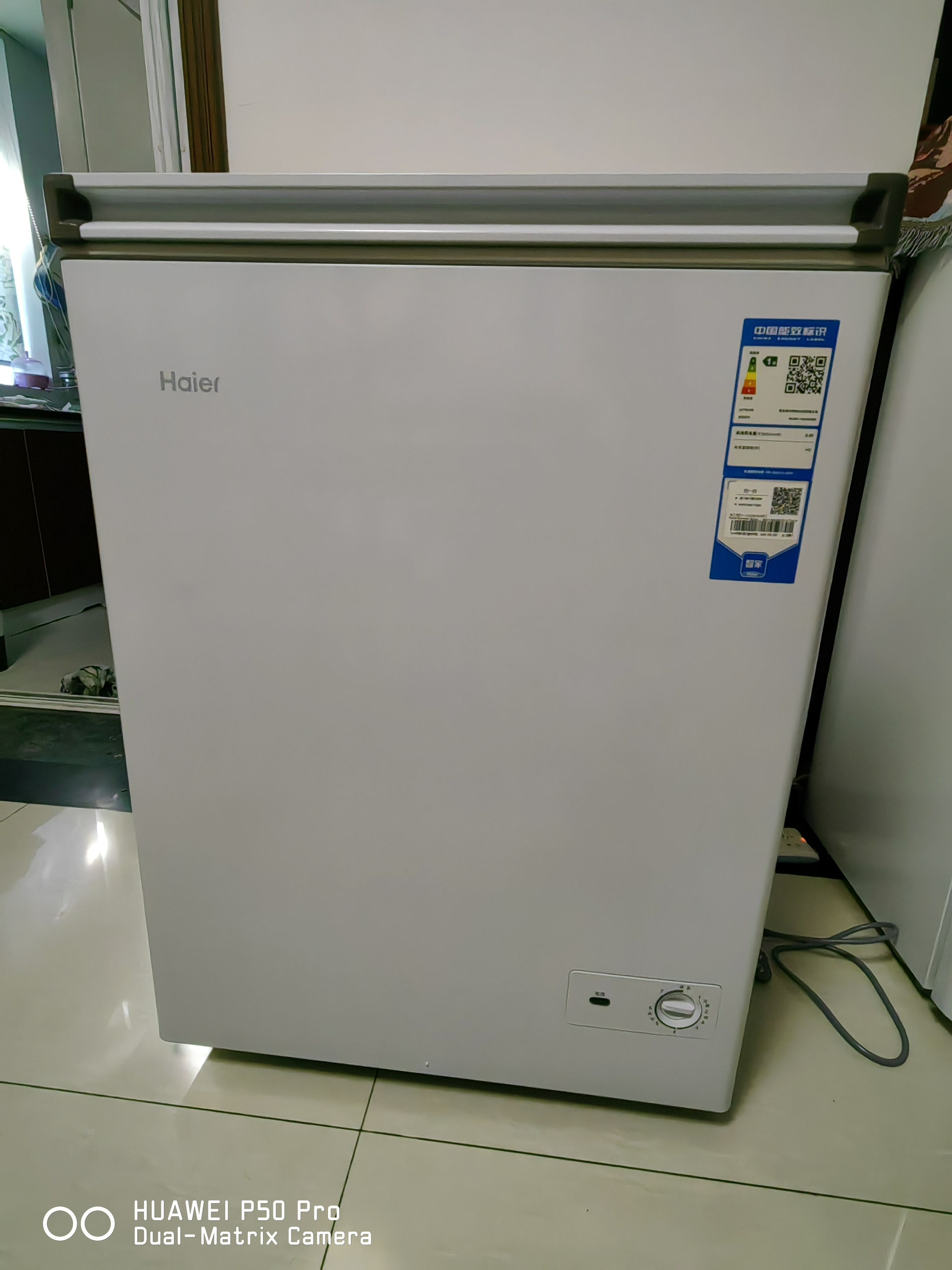 海尔（Haier）142L单温小冰箱冰柜小型家用小冰柜冷柜冷冻冷藏转换一级能效深冷减霜大容量BC/BD-142GHW9D 实拍图