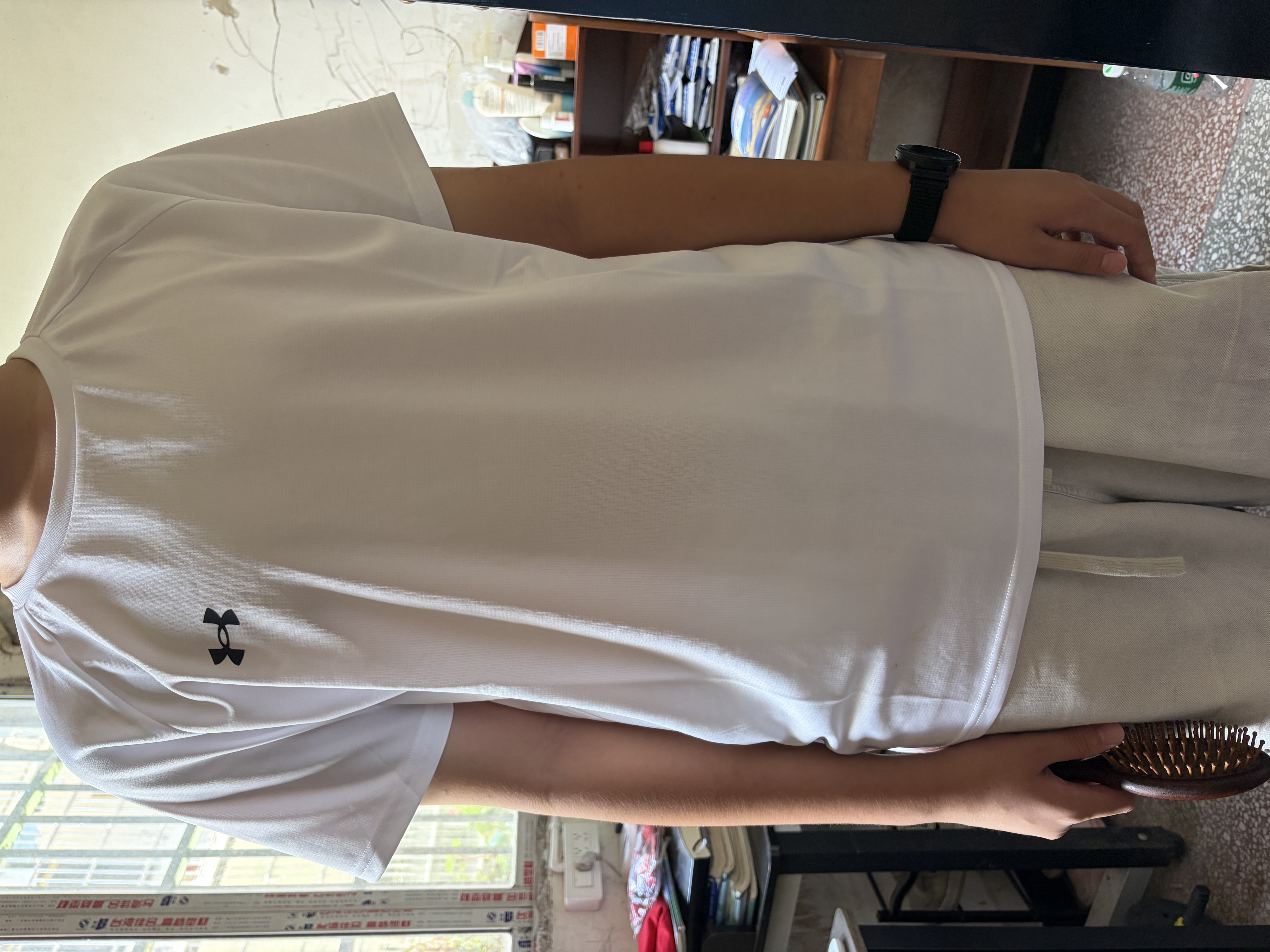 安德玛（Under Armour）【京东奥莱】短袖男装宽松透气运动休闲T恤速干衣健身半袖 白色21500140-100 吸湿速干 XL 178-182/穿至180斤 实拍图