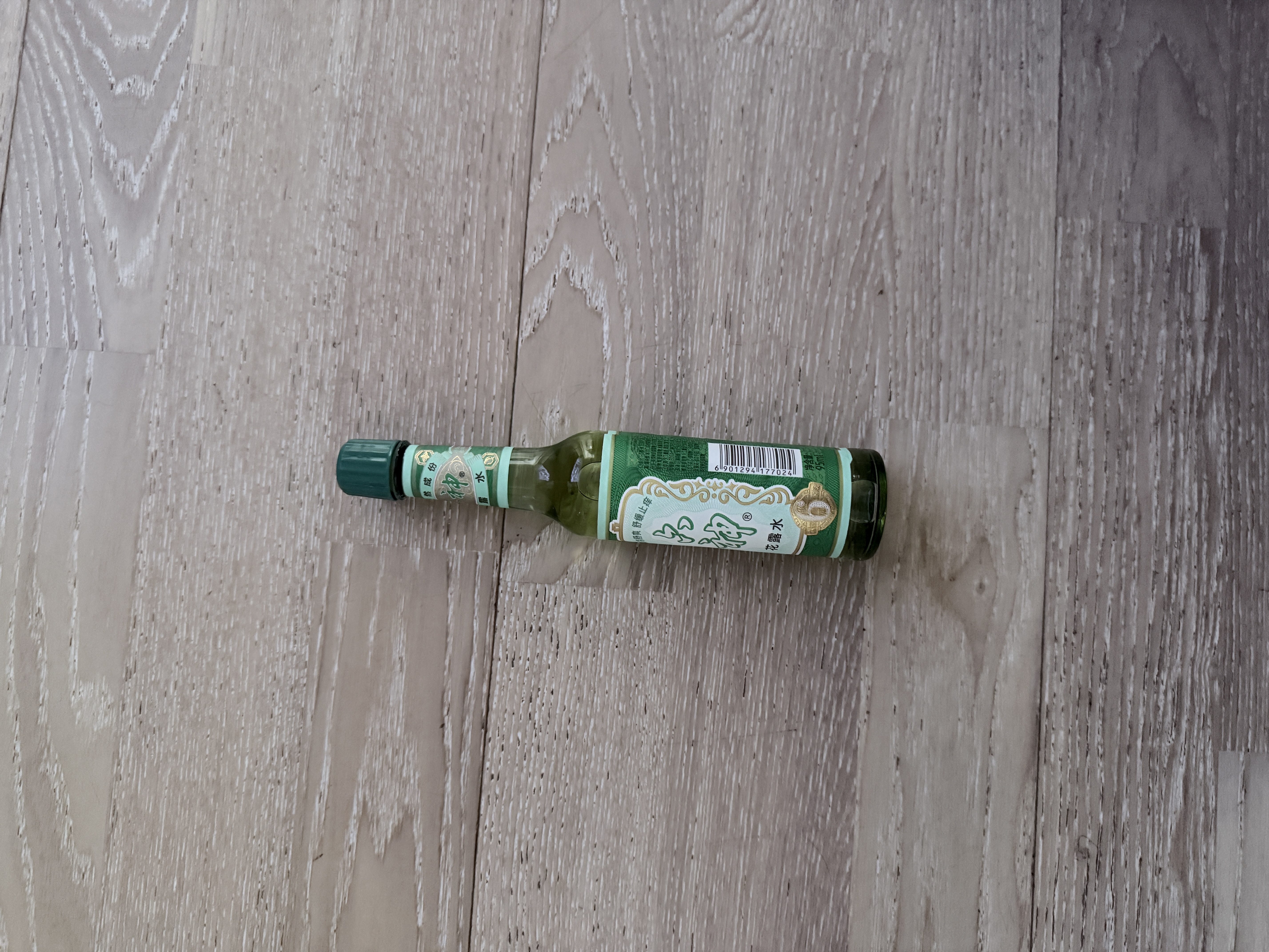 六神玻瓶花露水经典原香止痒舒缓薄荷清凉清香便携小瓶 【双支优惠】玻瓶花露水95ml*2 实拍图