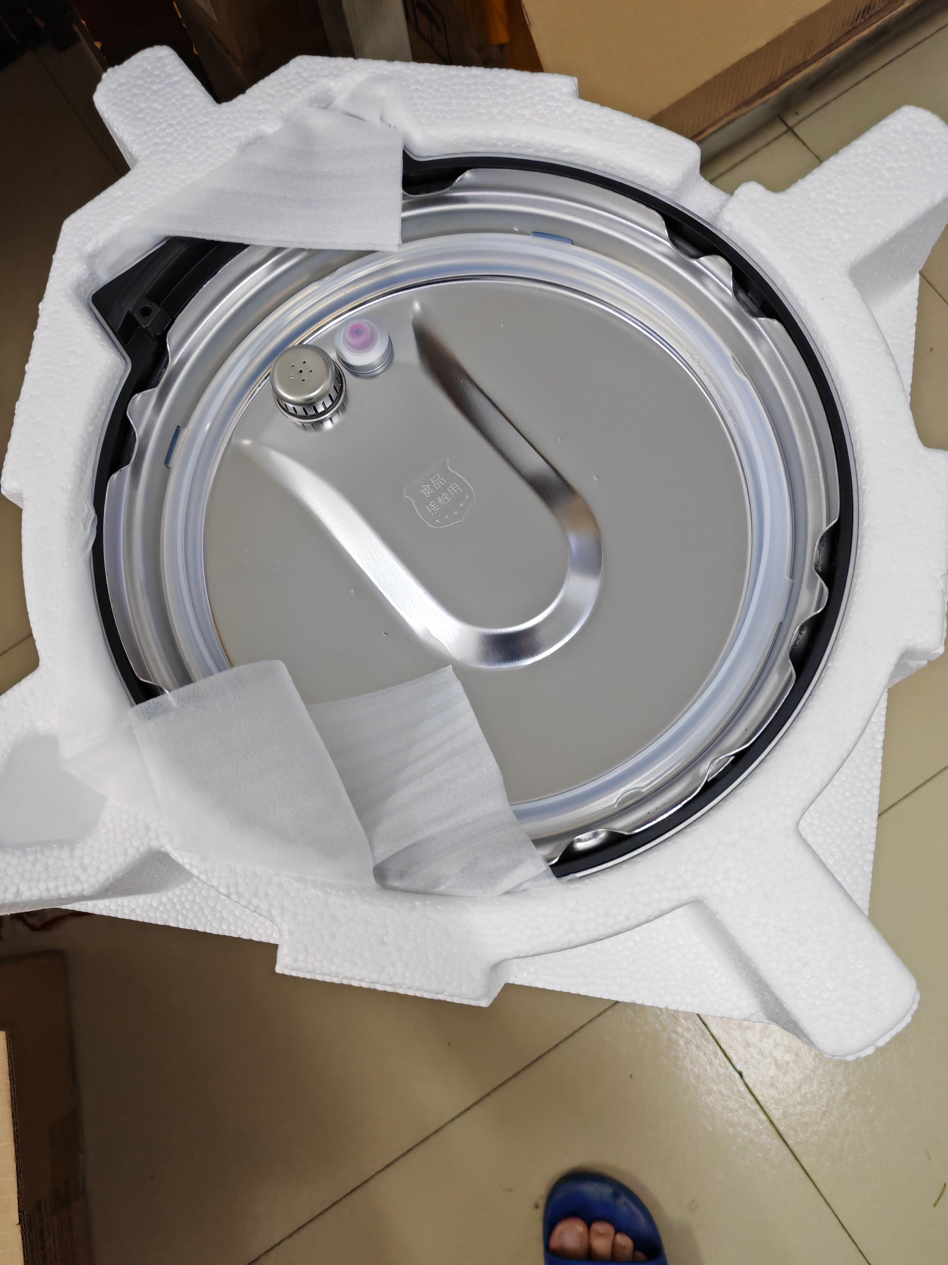 美的（Midea）有钛青瓷0涂层电压力锅5L 智能预约多功能一体高压电饭锅MY-E5811G家用4-6人开盖炖煮煲汤电饭锅 实拍图