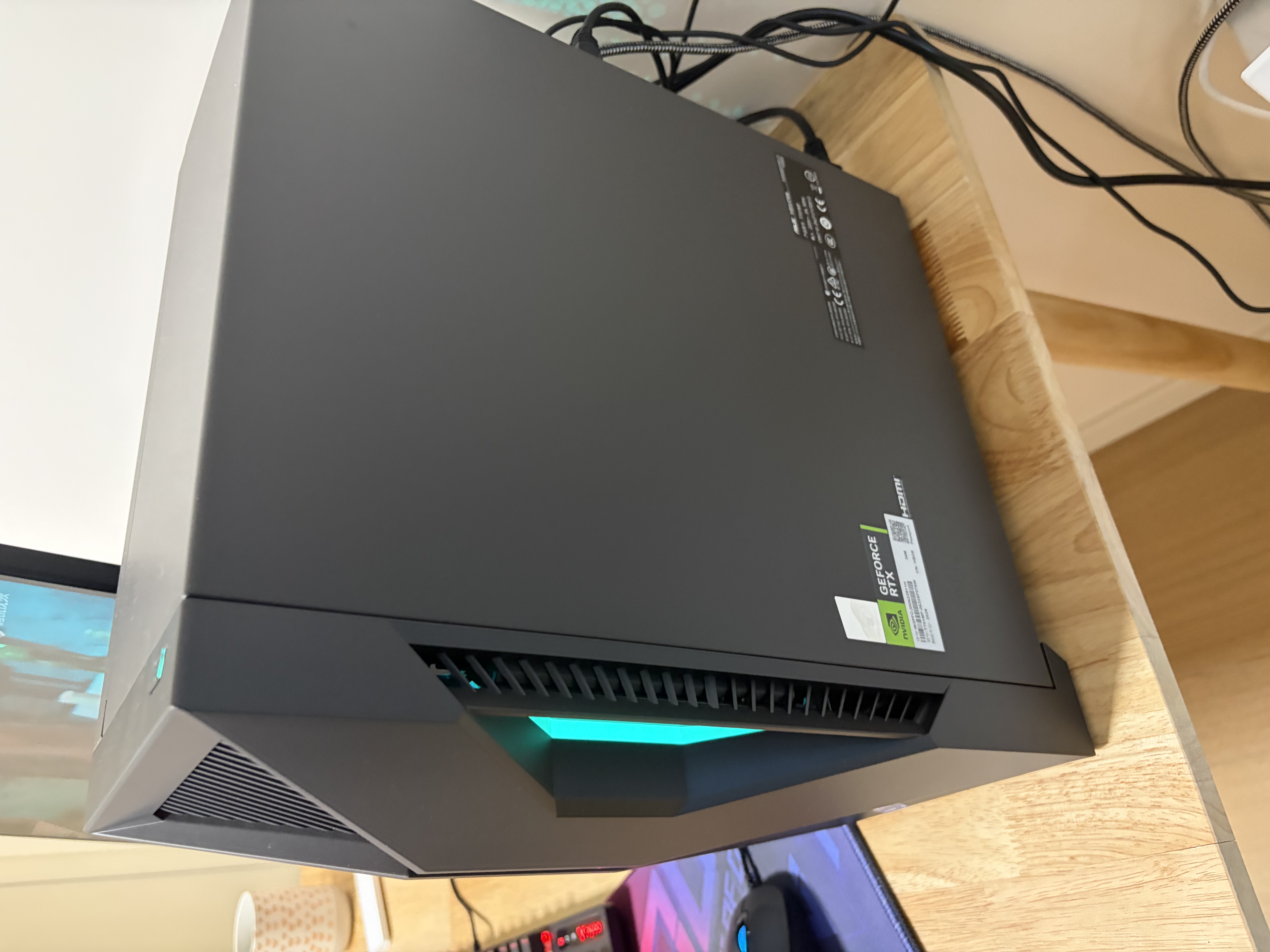 华硕天选6X 16L台式机游戏主机台式电脑主机（酷睿U5 225F RTX5060Ti-8GB显卡 32G DDR5 1TB SSD） 实拍图