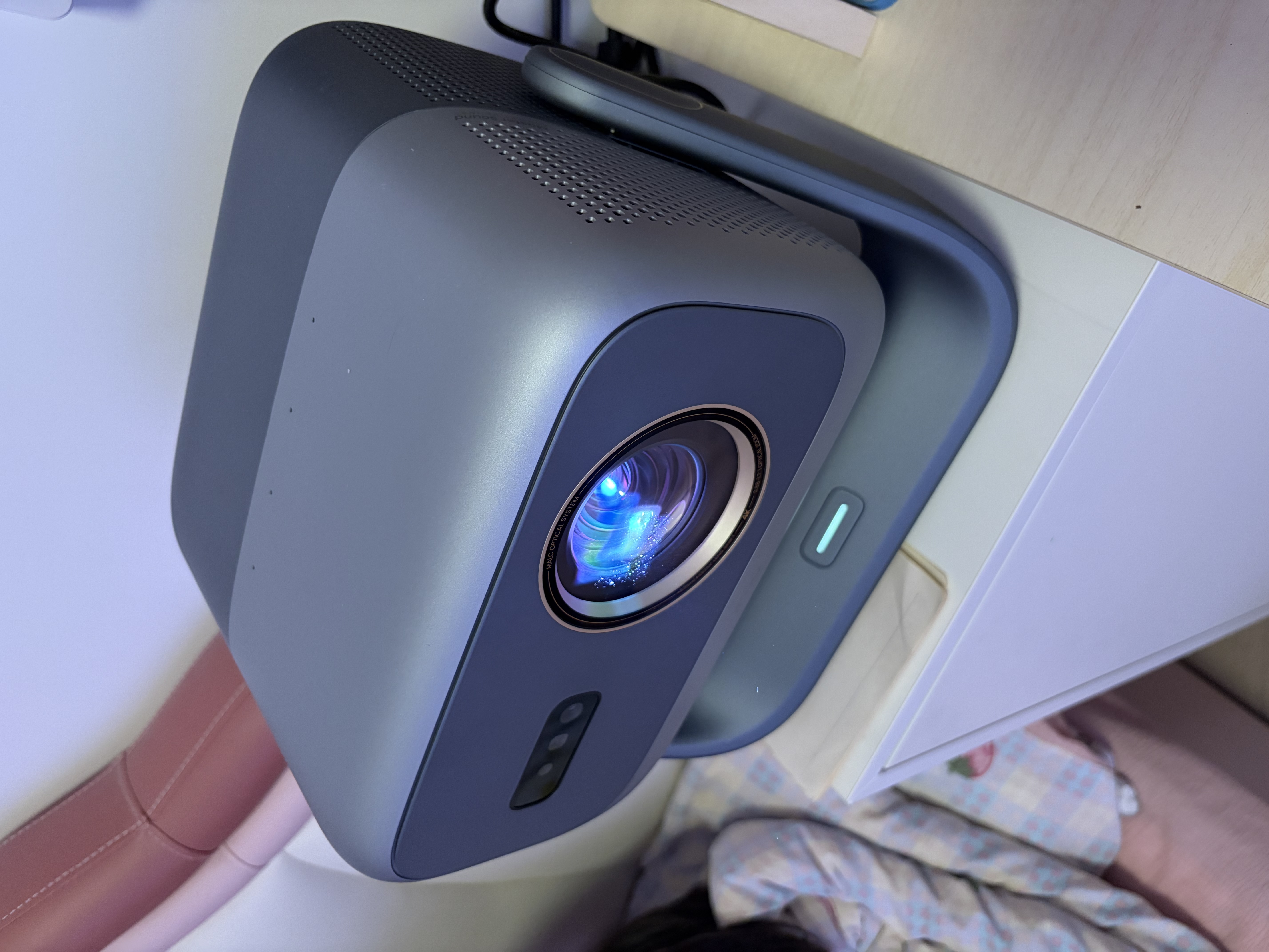 坚果投影（JMGO）N5 Pro 4K超高清三色激光云台投影仪家用 变焦移轴高刷投影（3100CVIA+MT9681）国家补贴 实拍图