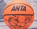 安踏（ANTA）篮球5号青少年儿童小学生室内外耐磨橡胶七号蓝球 琥珀橙7号篮球 实拍图