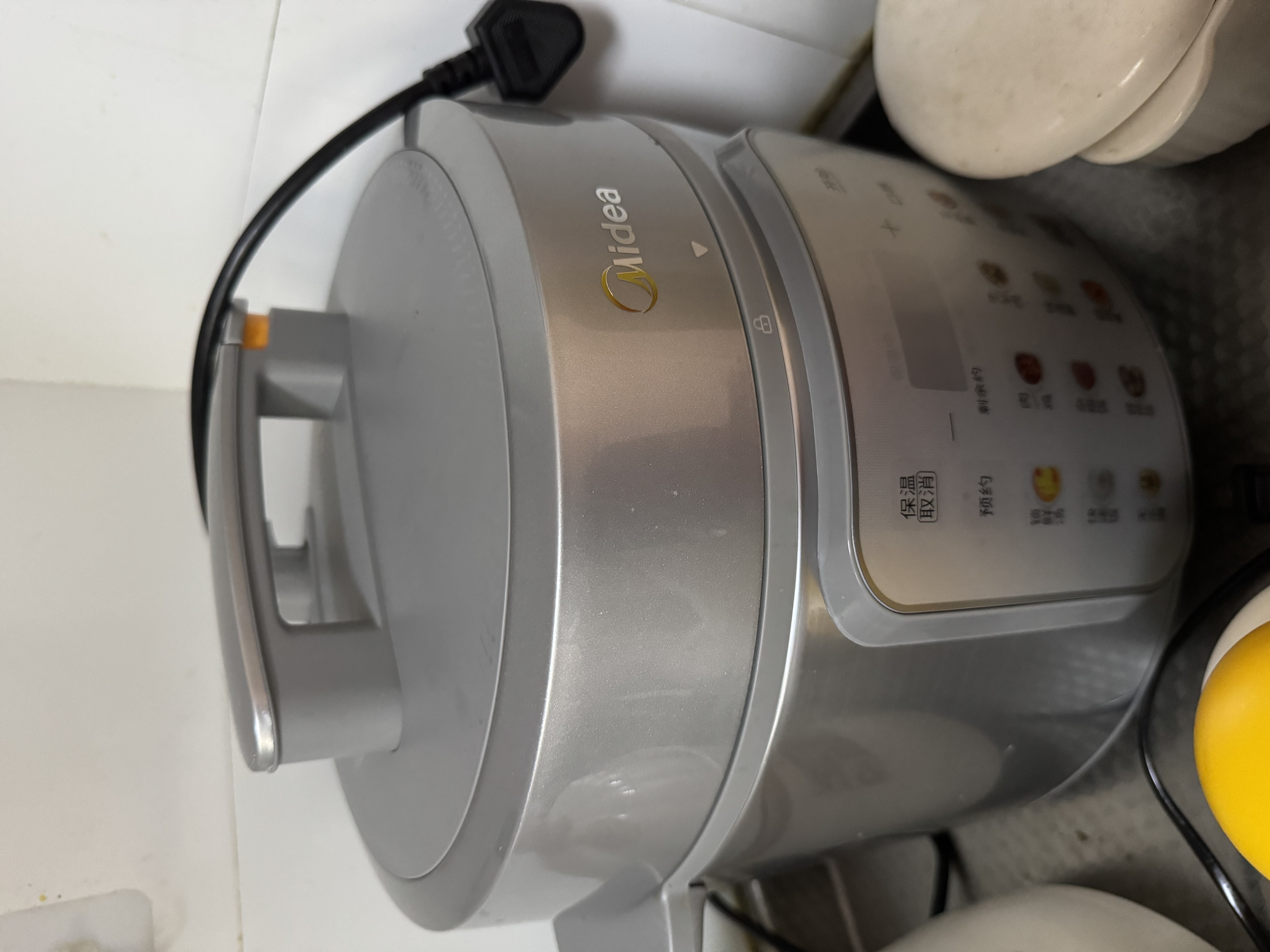 美的（Midea）有钛青瓷0涂层电压力锅5L 智能预约多功能一体高压电饭锅MY-E5811G家用4-6人开盖炖煮煲汤电饭锅 实拍图