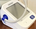 欧姆龙（OMRON）上臂式电子血压计血压仪家用 语音播报 大屏显示U725A 实拍图