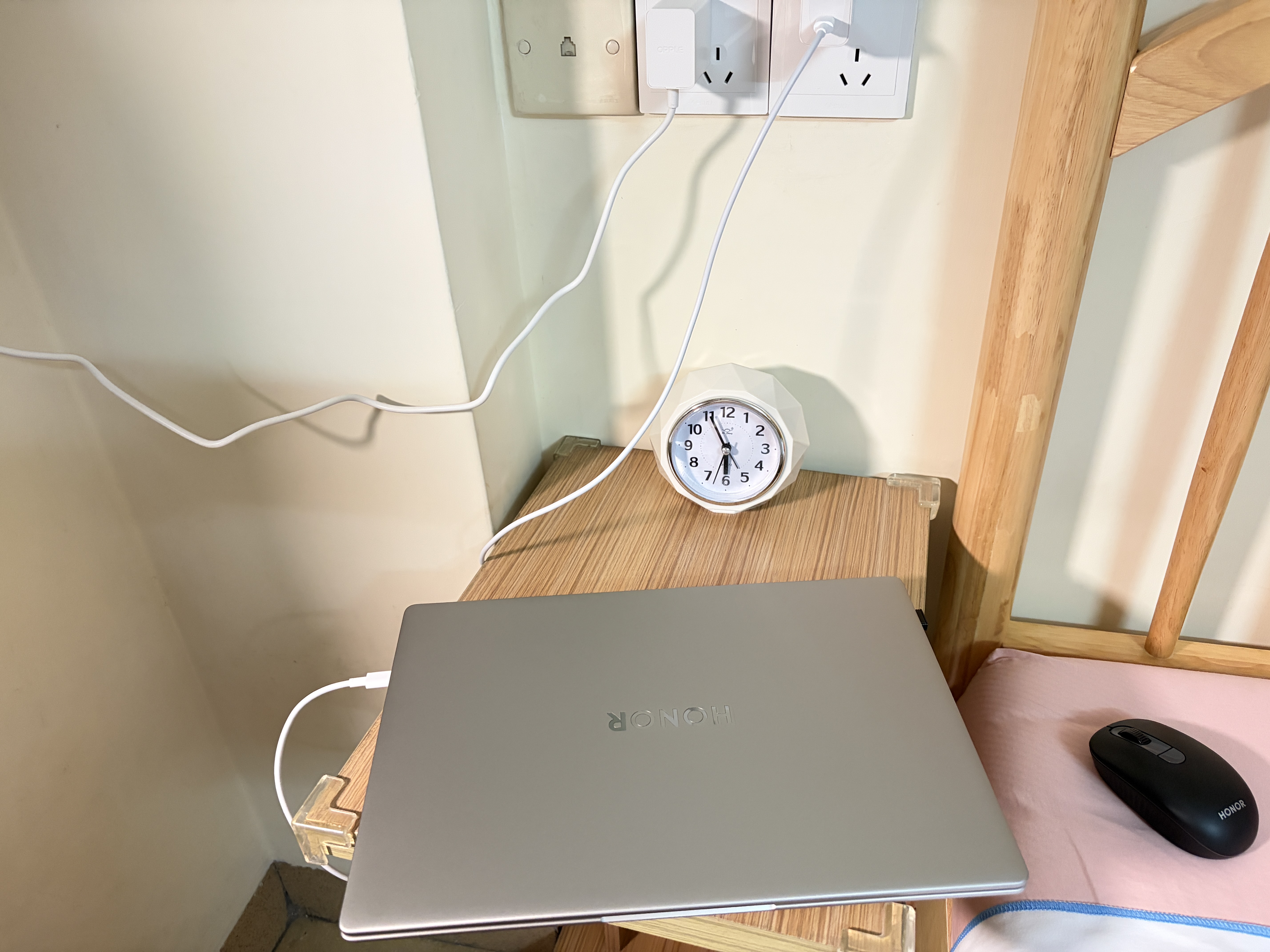 荣耀笔记本 X14 2026 战斗版【国家补贴】高性能全新英特尔Core5 320 16G 512G 14吋护眼屏 持久续航 实拍图
