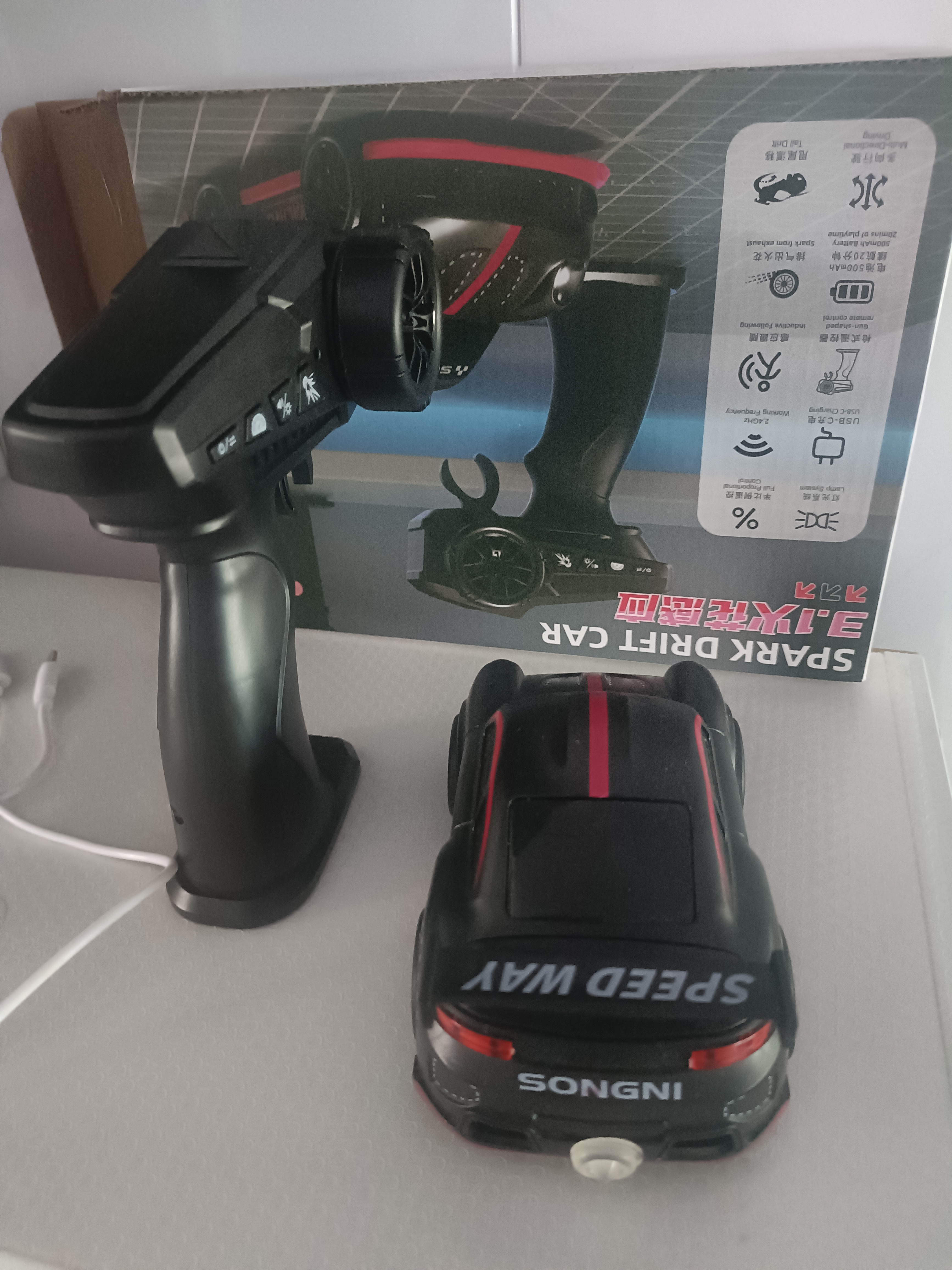 颂尼蛋车3.1火花漂移六一儿童节Q版911模型RC桌面遥控车感应跟随红 实拍图