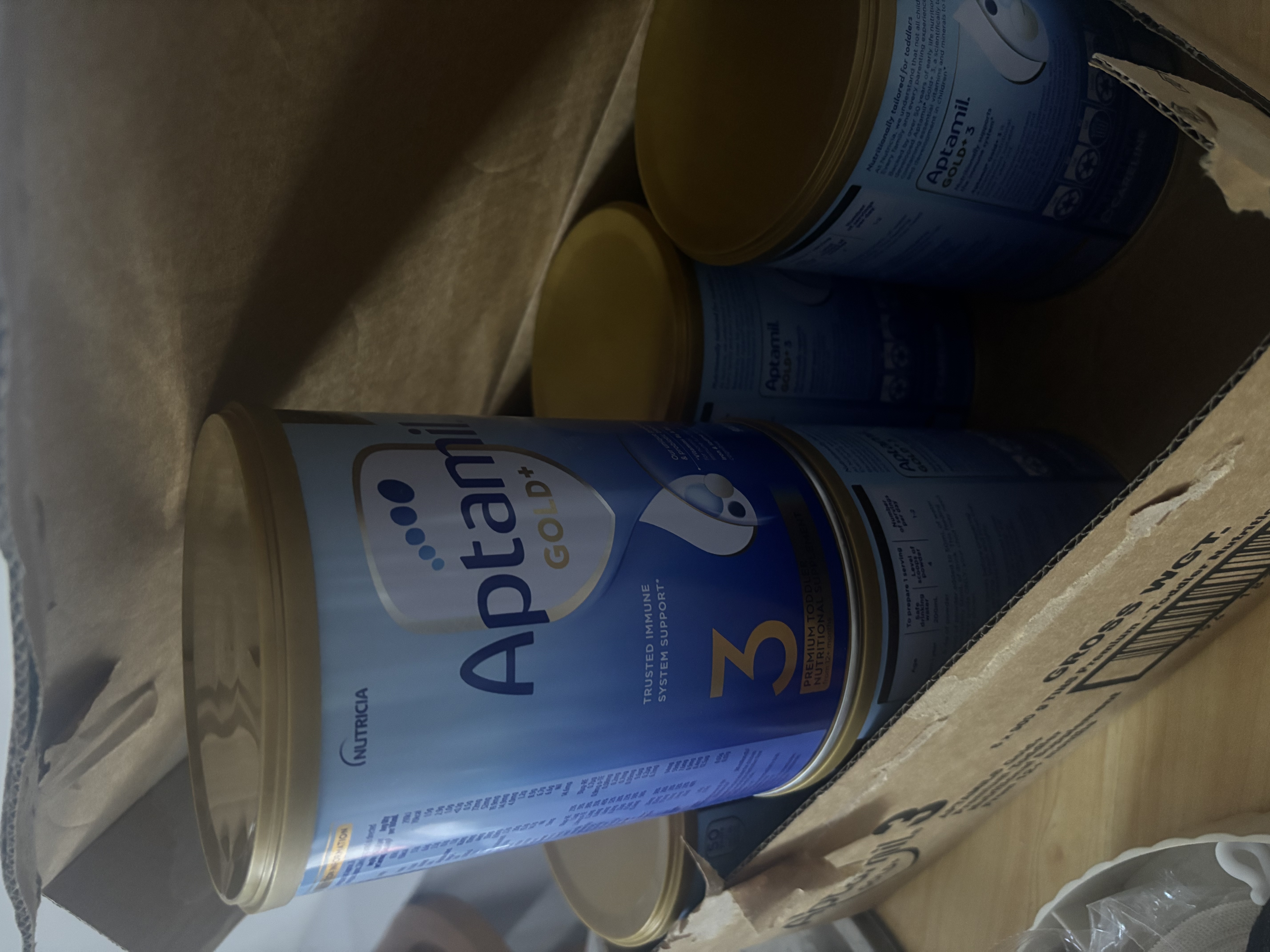 Aptamil爱他美（Aptamil）金装澳洲版DHA婴幼儿配方奶粉原装正品进口 3段 6罐 【原箱装未拆封】 实拍图