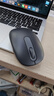 罗技（Logitech）M196 无线蓝牙鼠标 办公鼠标 笔记本商务办公家用 小巧便携 对称手型 石墨灰 实拍图