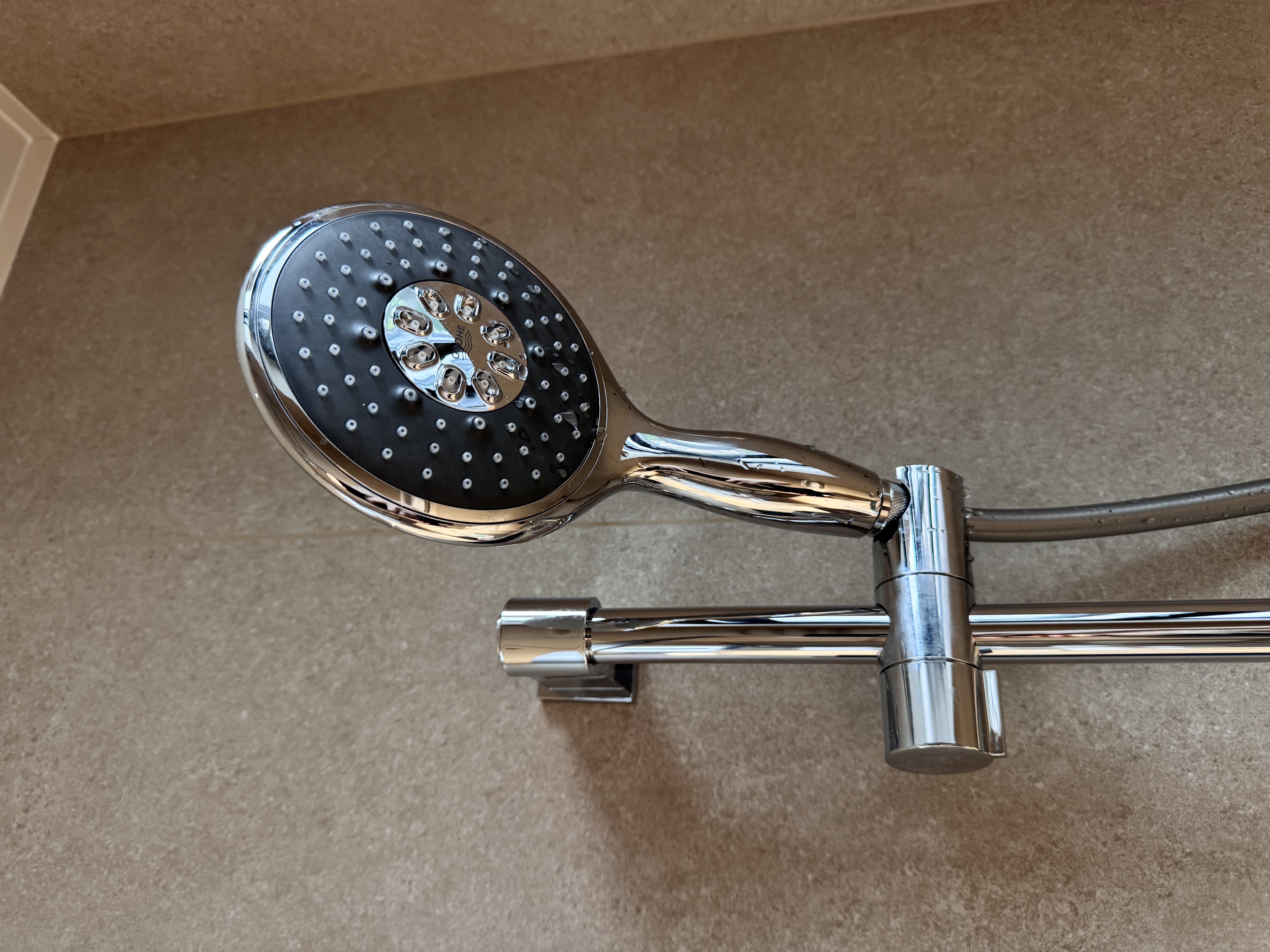 高仪（GROHE）原装进口花洒淋浴套装130mm大手持花洒喷头 空气注入四出水模式 恒温冷触不带下出水 实拍图