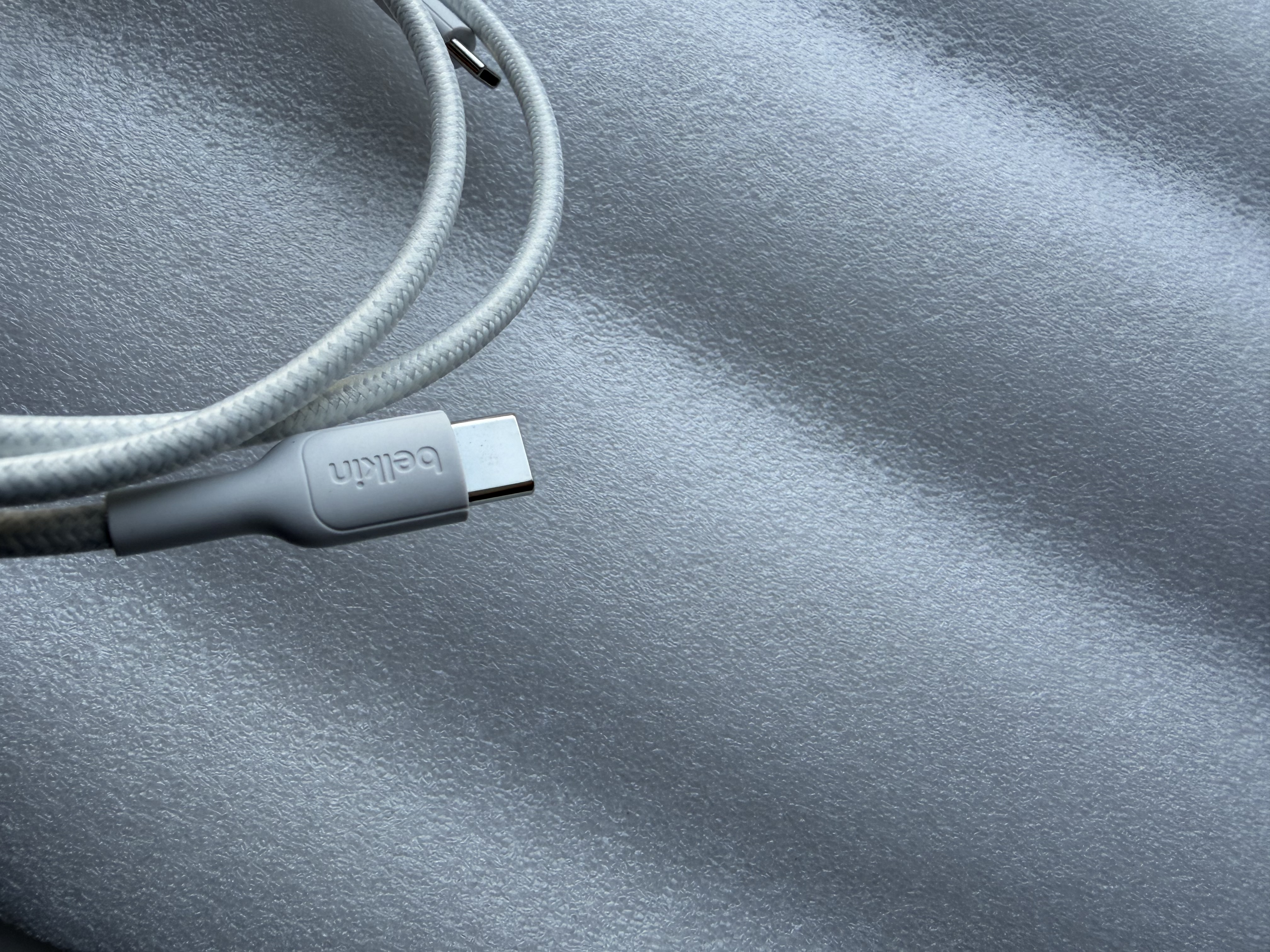 贝尔金（BELKIN）充电器 PD快充 苹果充电器40W便携充电头 手机iPhone/iPad充电头 C口电源适配器 白色套装 实拍图
