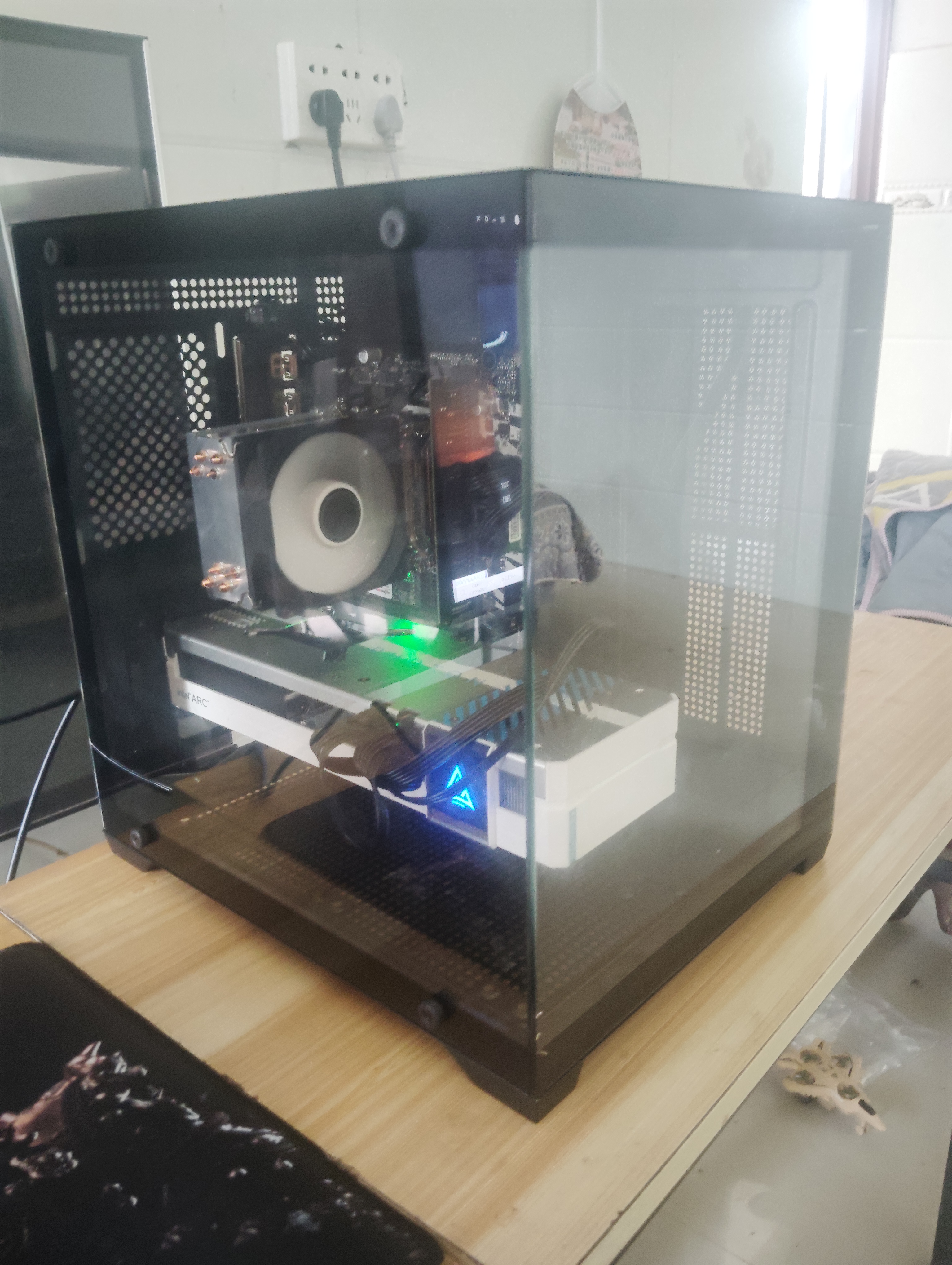 微星品牌游戏主机 酷睿i5 12600KF/14600KF/RTX4060/5060/5060TI海景房主机DIY台式电脑整机组装电脑 配二14代酷睿I5 14490F 丨RTX4060 实拍图
