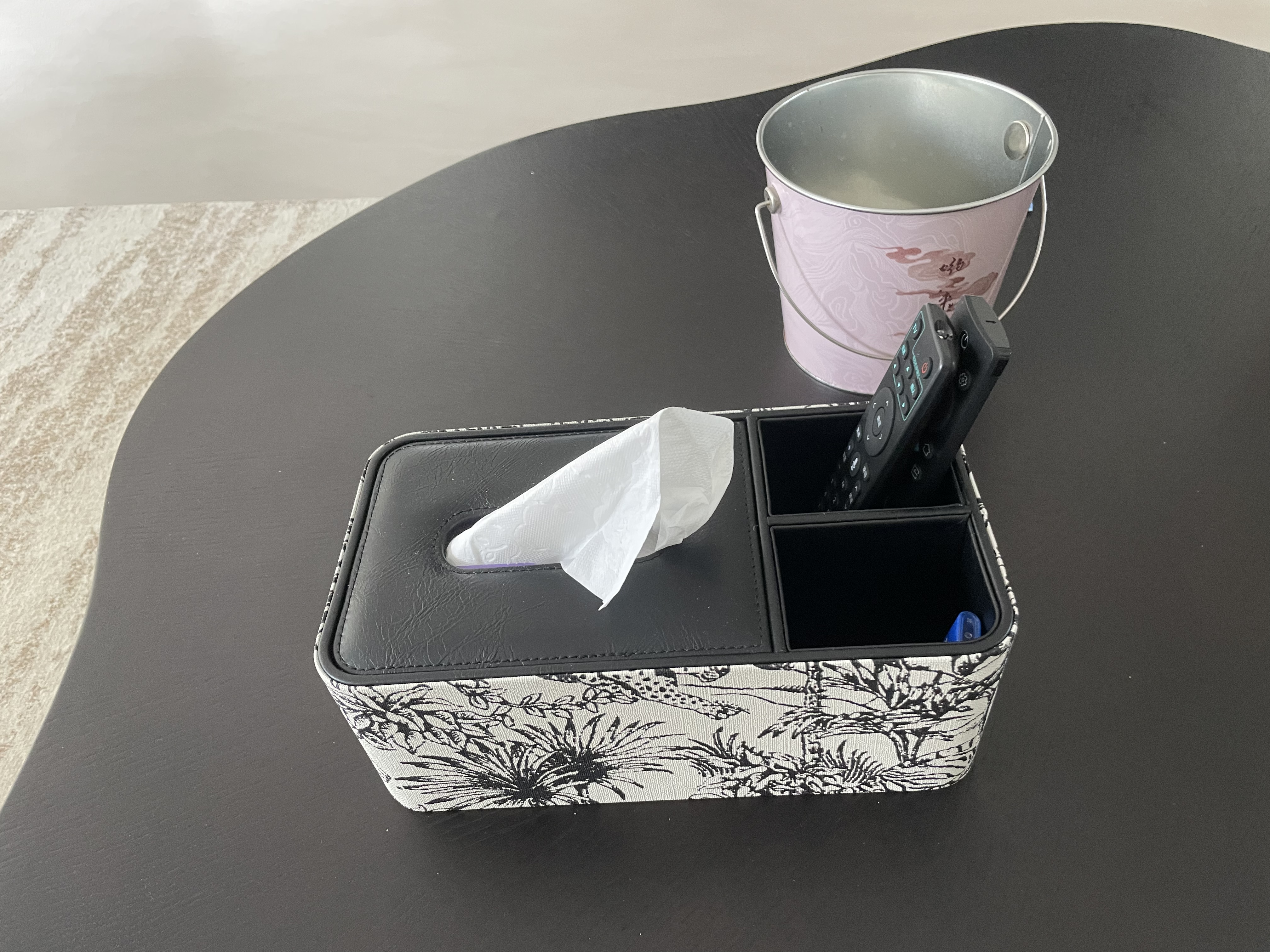 皮革纸巾盒客厅茶几遥控器收纳盒轻奢家用桌面创意抽纸盒2026新款 【长二格】复古印花刺绣 实拍图