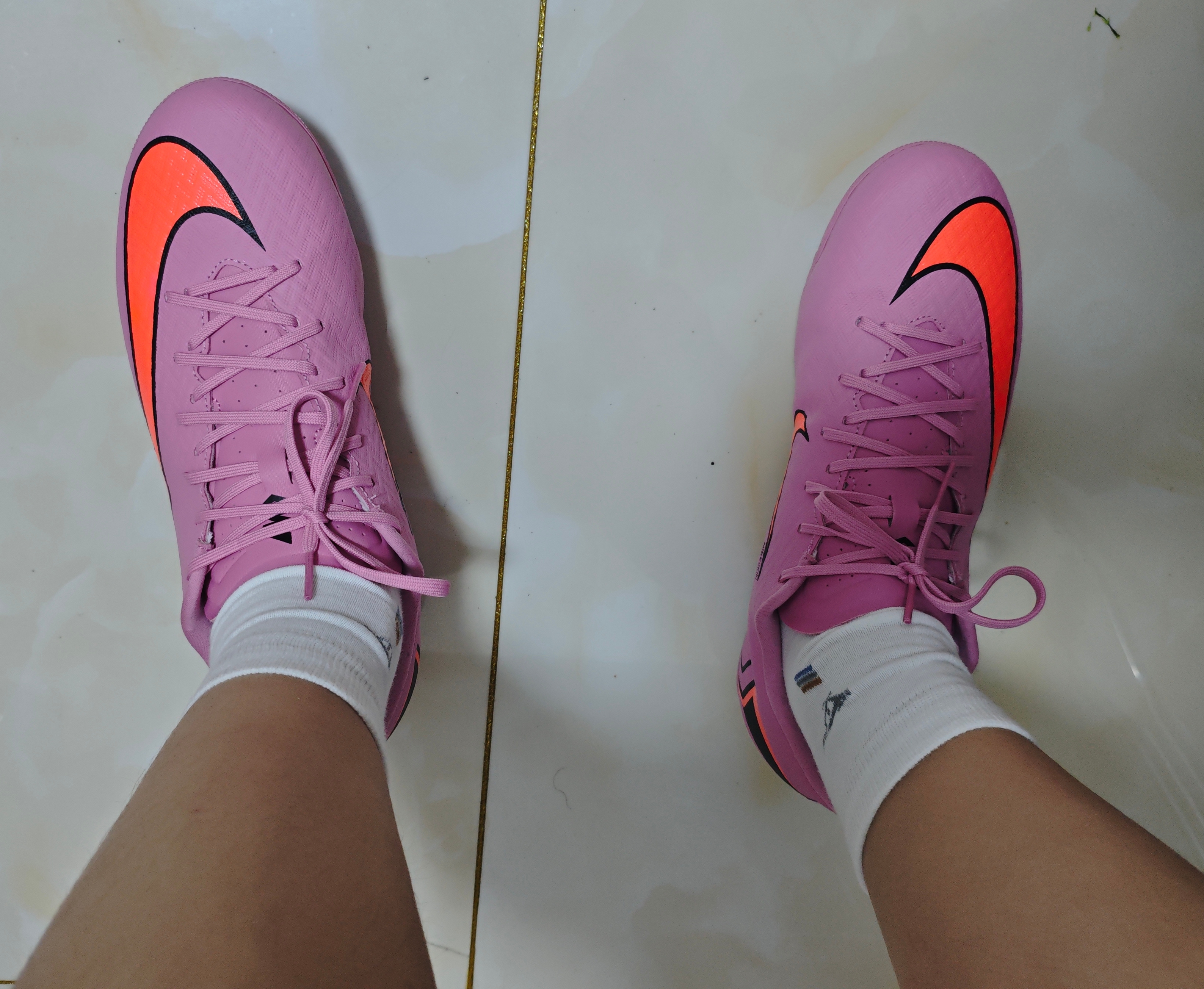 耐克NIKE男足球鞋 刺客VAPOR 16 AG短钉运动鞋FQ8364-600暗夜粉 41 实拍图