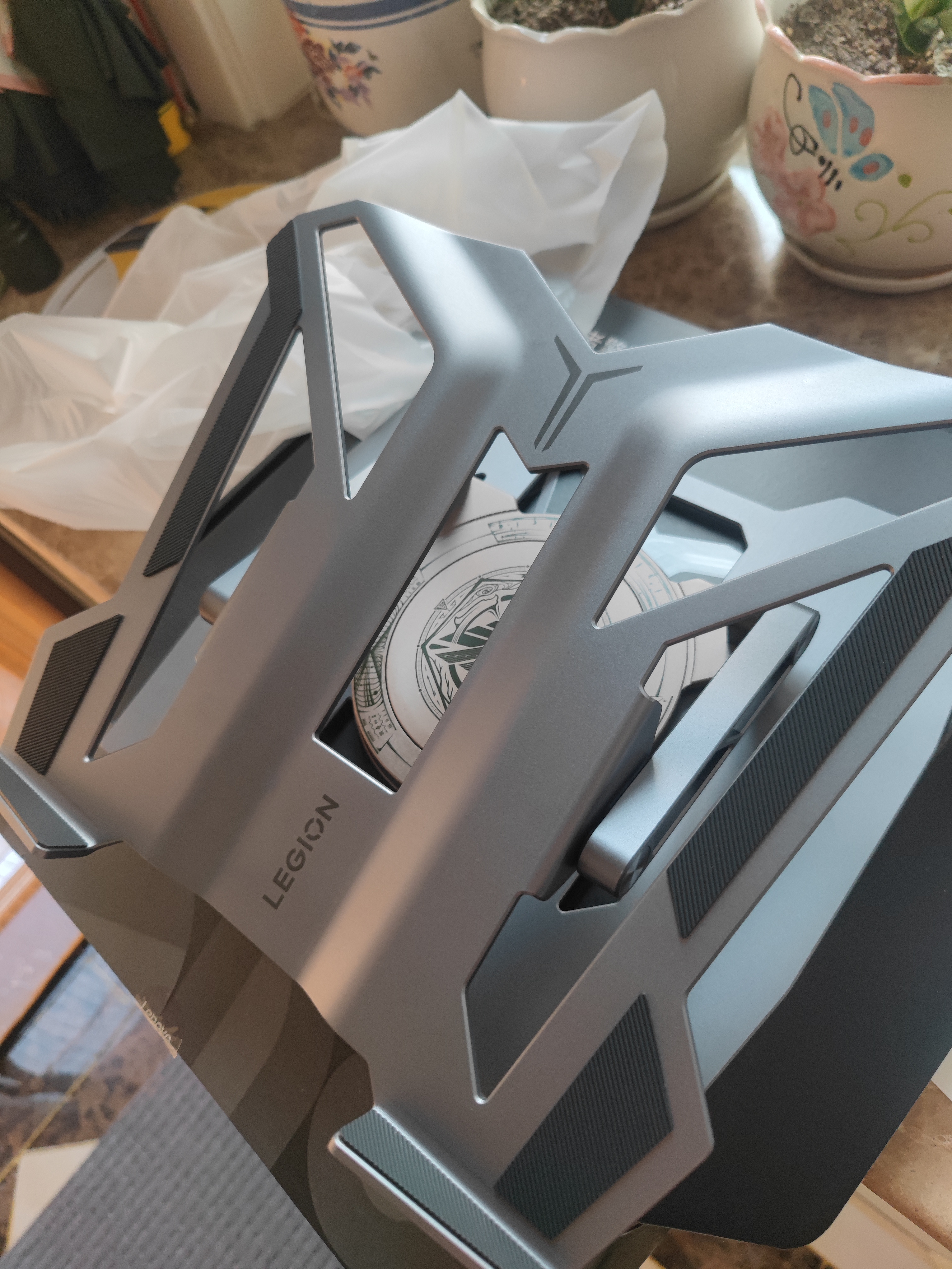 联想（Lenovo）拯救者擎天旋转支架 LSS9 电脑支架旋转适用Apple华为小米小新来酷斗战者拯救者y7000p/r9000p 实拍图