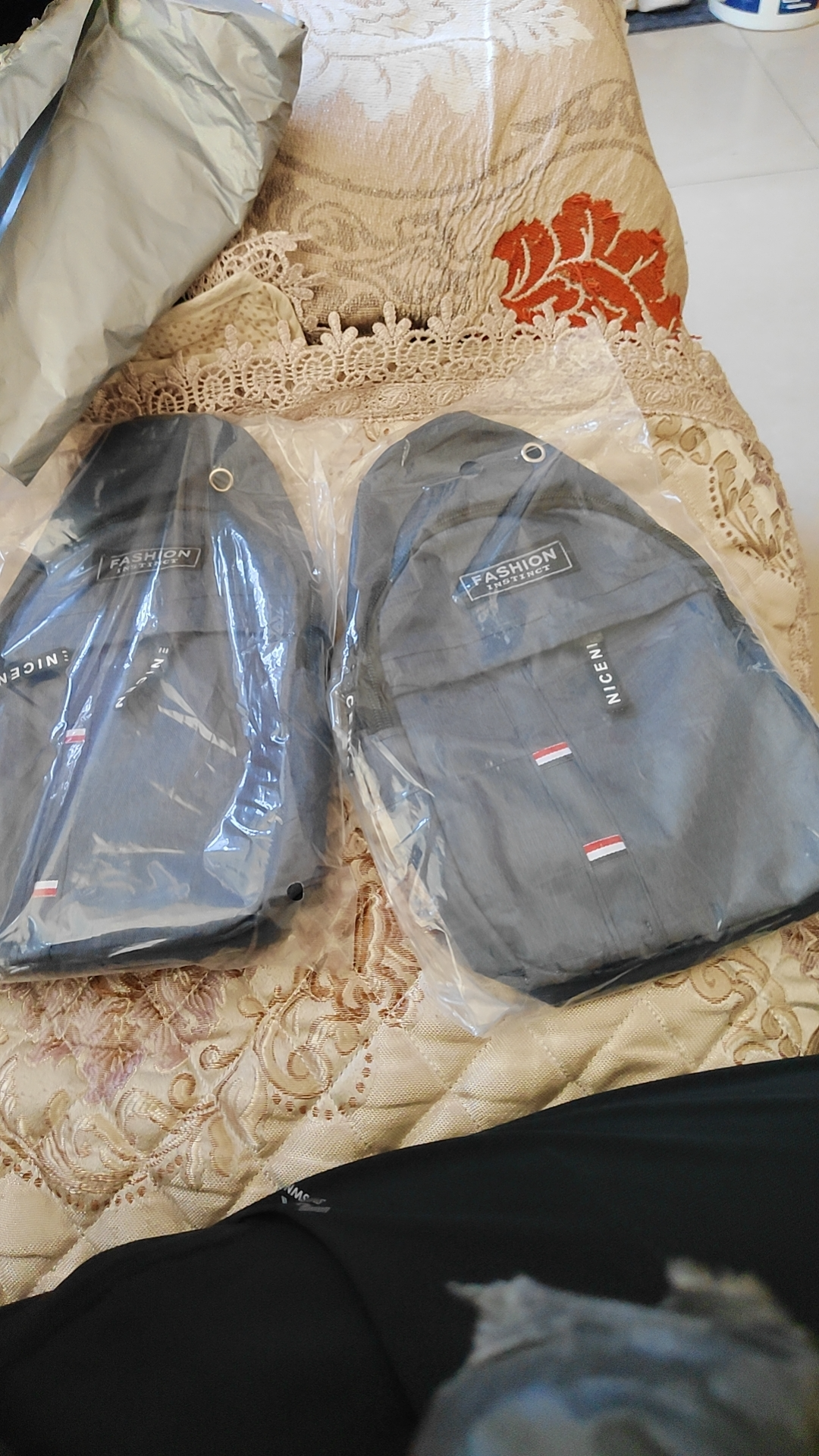 新款牛津布包潮流商务胸包男女单肩包帆布休闲背包防刮耐磨斜挎包 深蓝色【简约时尚】 实拍图