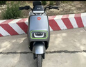 台铃电动车72V长续航电动摩托车1200W大功率时尚男女电摩电瓶车 银河灰/72V23A电池/1200W电机 实拍图