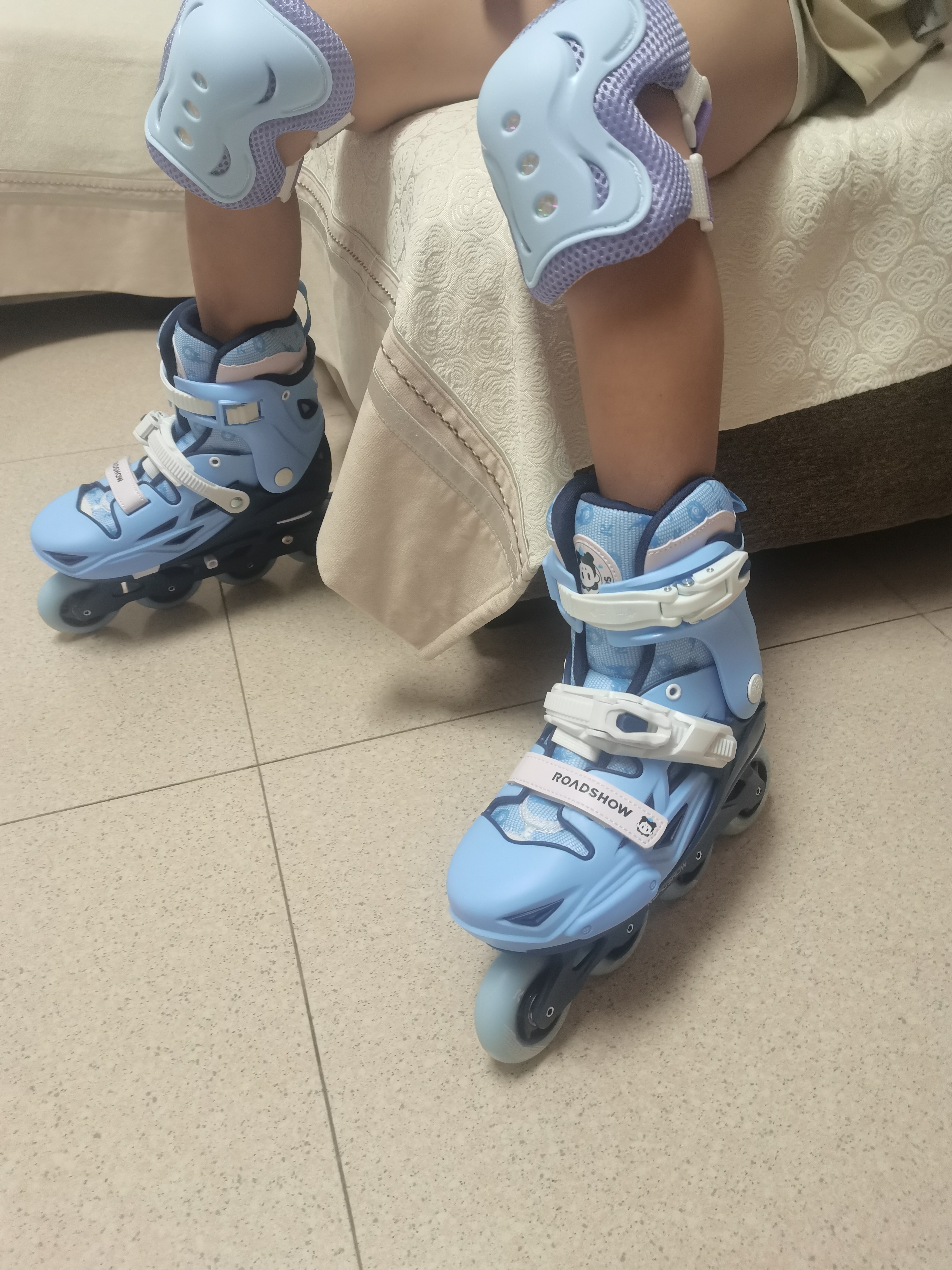 乐秀轮滑鞋儿童可调节全闪光溜冰鞋滑冰鞋男女童6-12岁旱冰鞋 X3Z 蓝L 实拍图