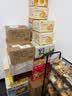 泓一牛肉咸蛋黄双拼酥脆饼干休闲零食品早餐办公室小吃礼盒405g 实拍图
