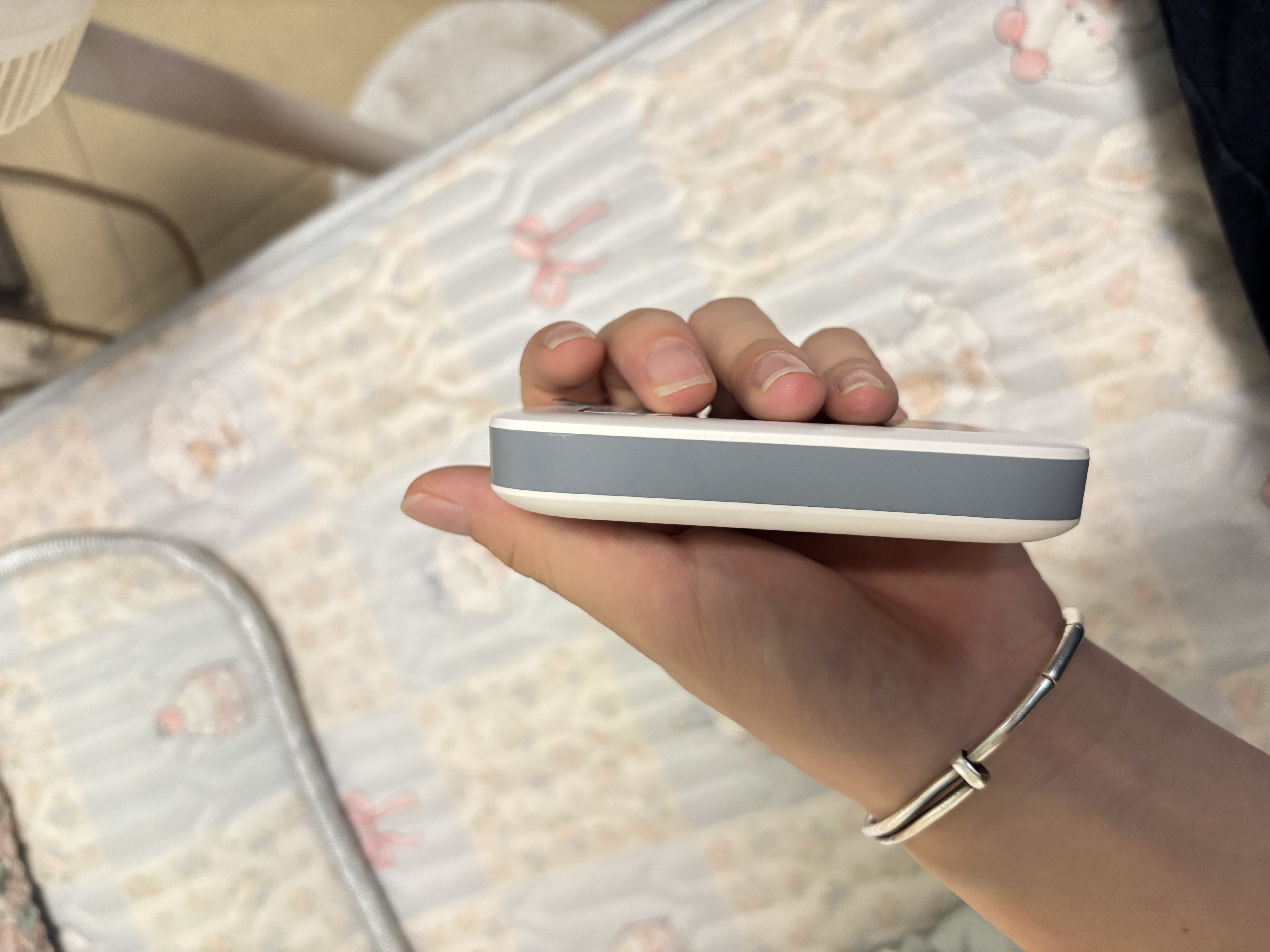 影腾随身wifi三网全国通用无线wi-fi6免插卡移动联通电信无限制大流量卡便携式网卡高速网络2026款5GHF 【三网通3000毫安充电款+白色】超长续航 实拍图