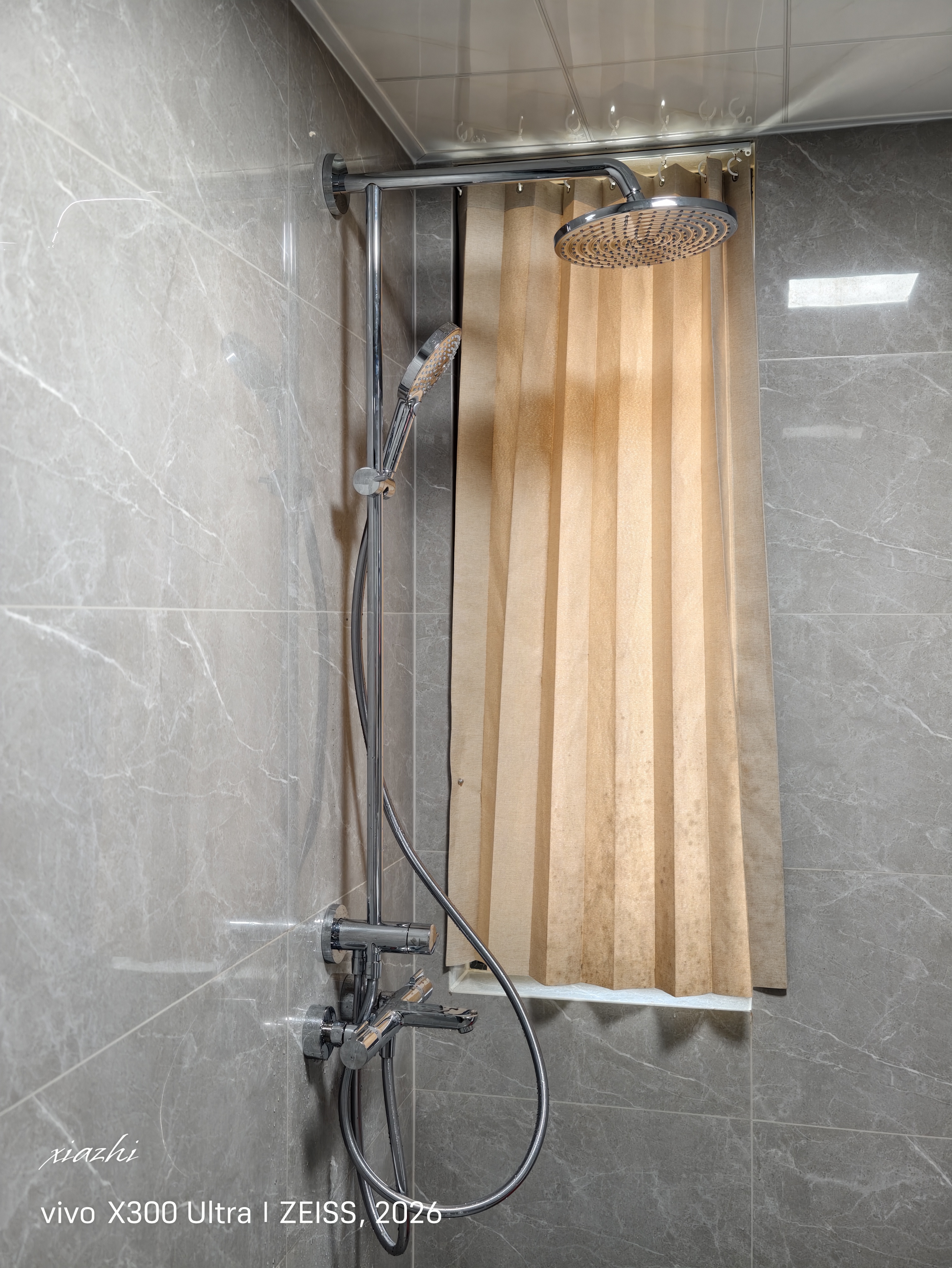 汉斯格雅（Hansgrohe）普通花洒套装双飞雨240下出水分体式圆顶26168 实拍图