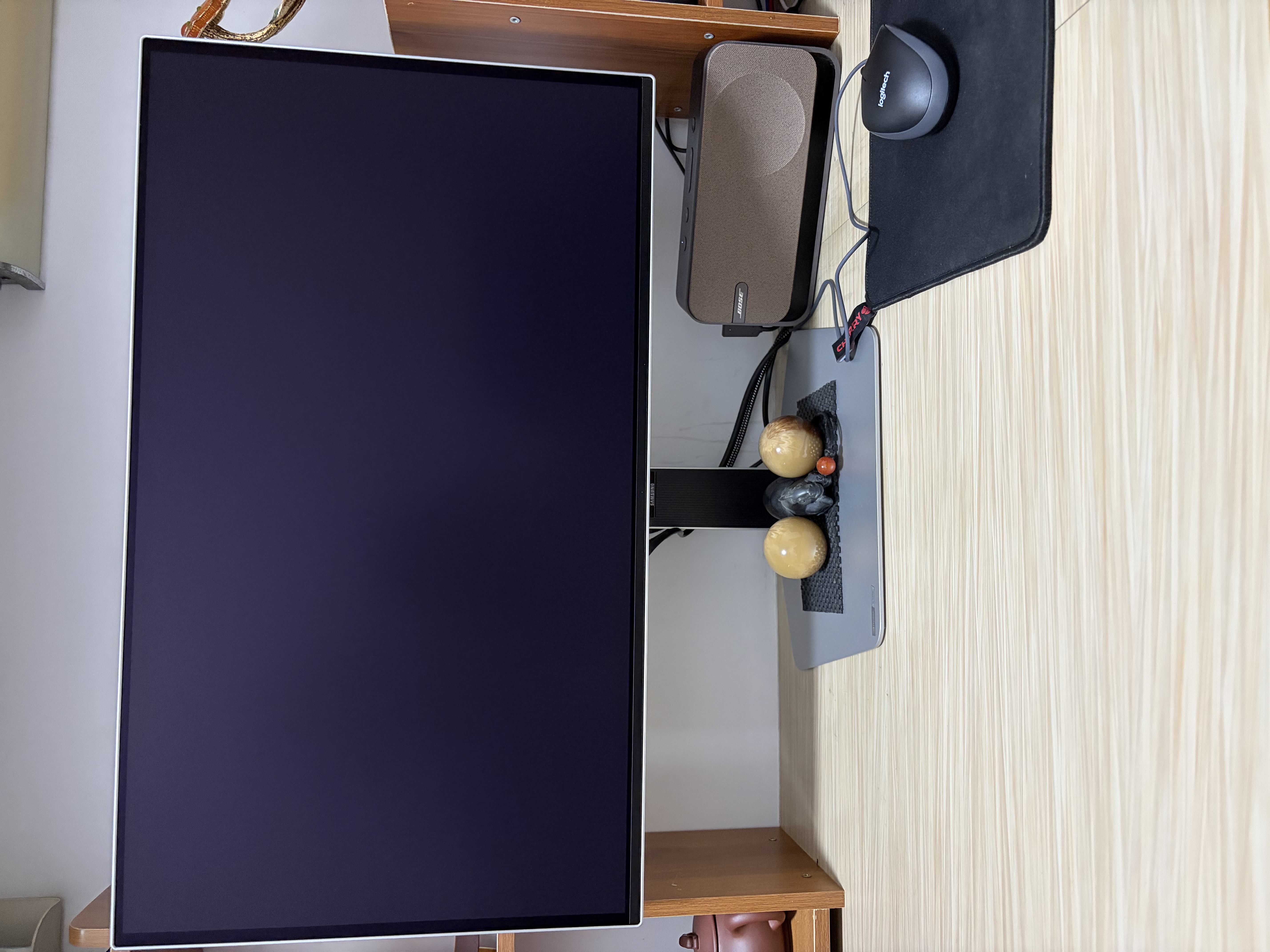 三星（SAMSUNG）27英寸 G61SD QD-OLED 2K 240Hz 动态冷却 防眩光 超薄 节能 玄龙骑士 电竞显示器 LS27DG610SBXXF 实拍图