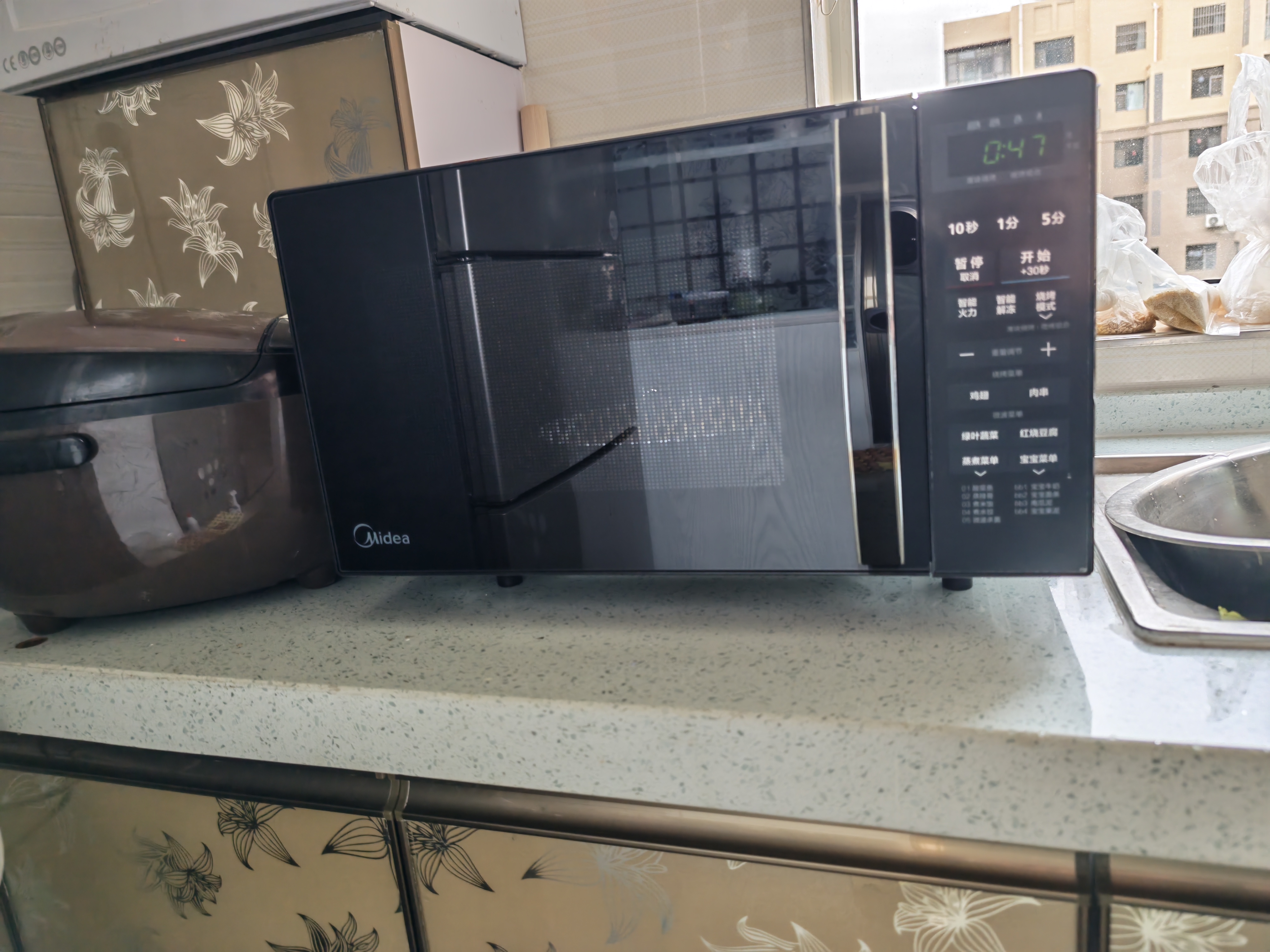 美的（Midea）微波炉烤箱一体机 小型家用平板易洁烧烤智能解冻20升微波炉  光波加热2026新款（M1-L201B二代） 实拍图
